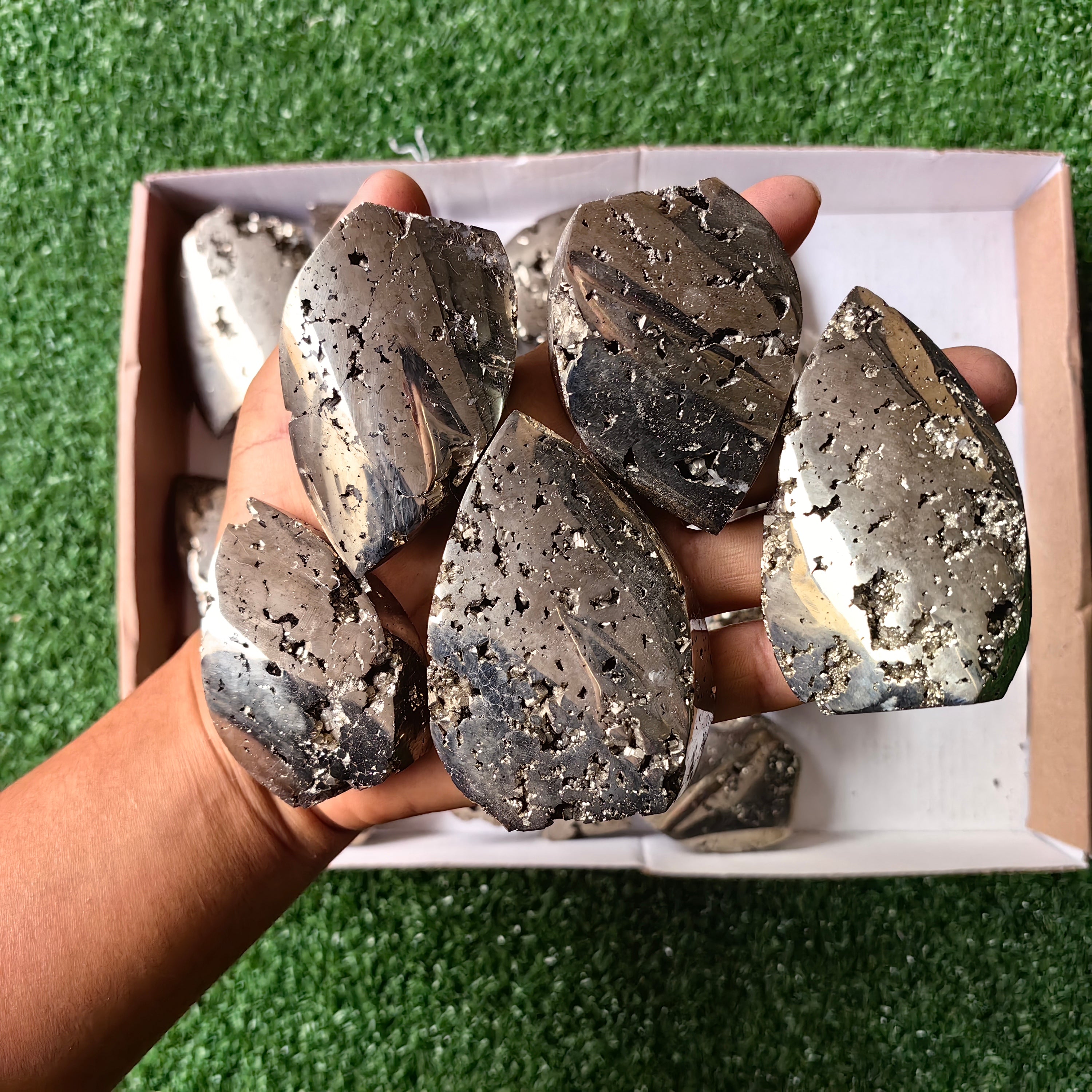 Lot 22 pcs Pyrite Flame