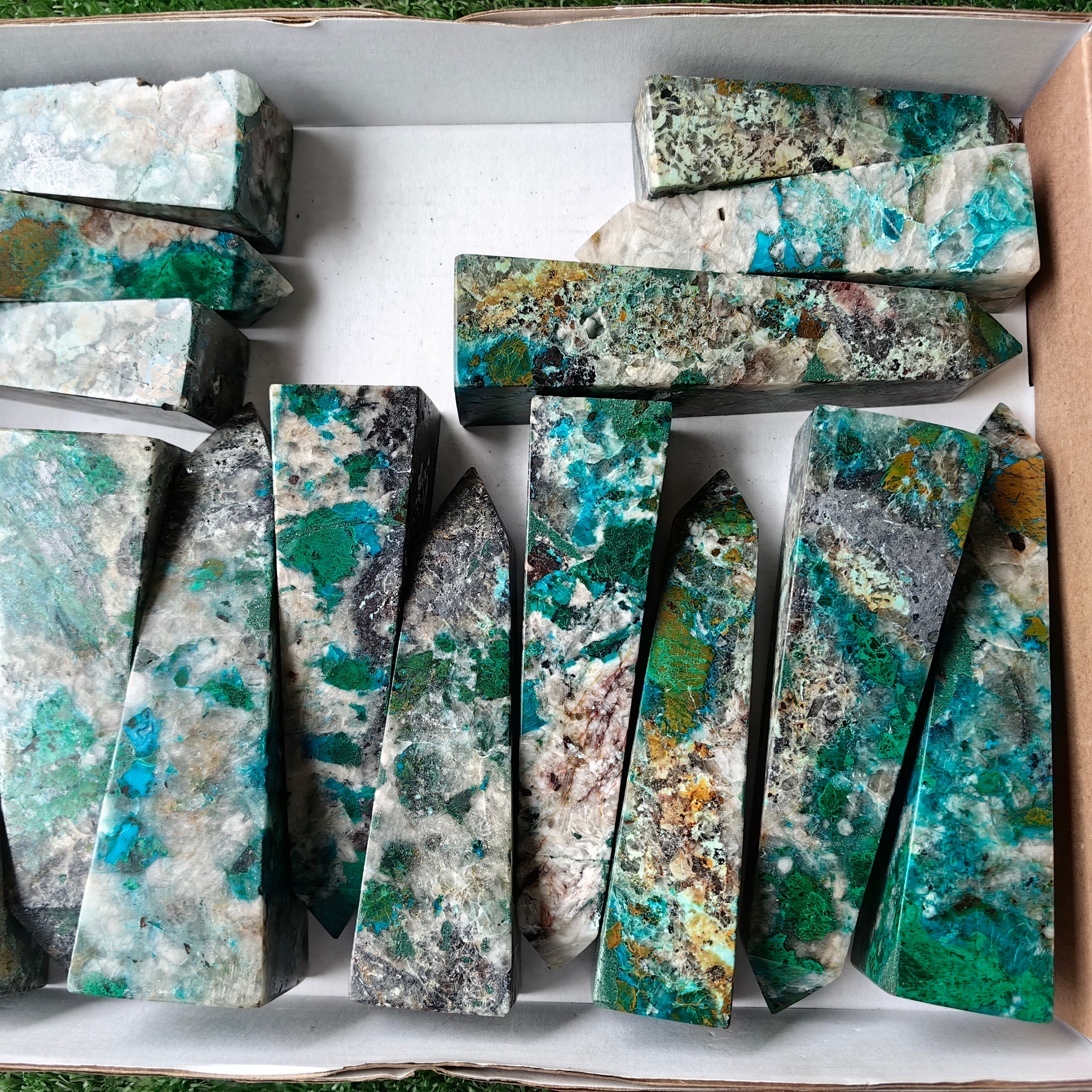 Lot 16 pcs Chrysoquartz Tower