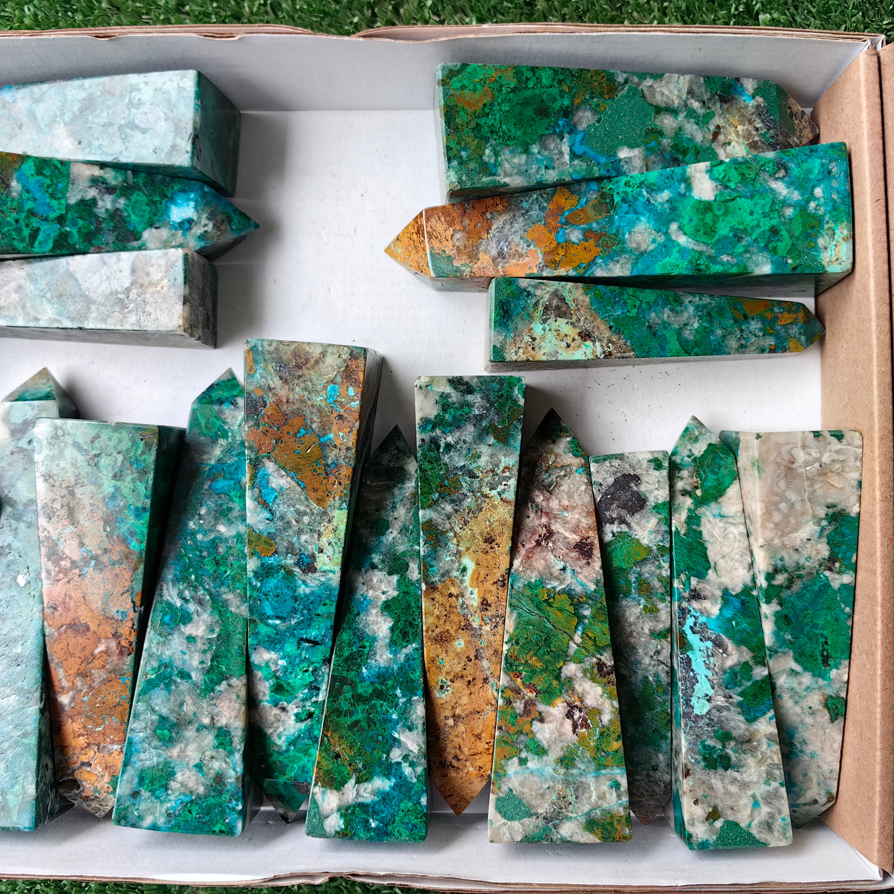 Lot 18 pcs Chrysoquartz Tower