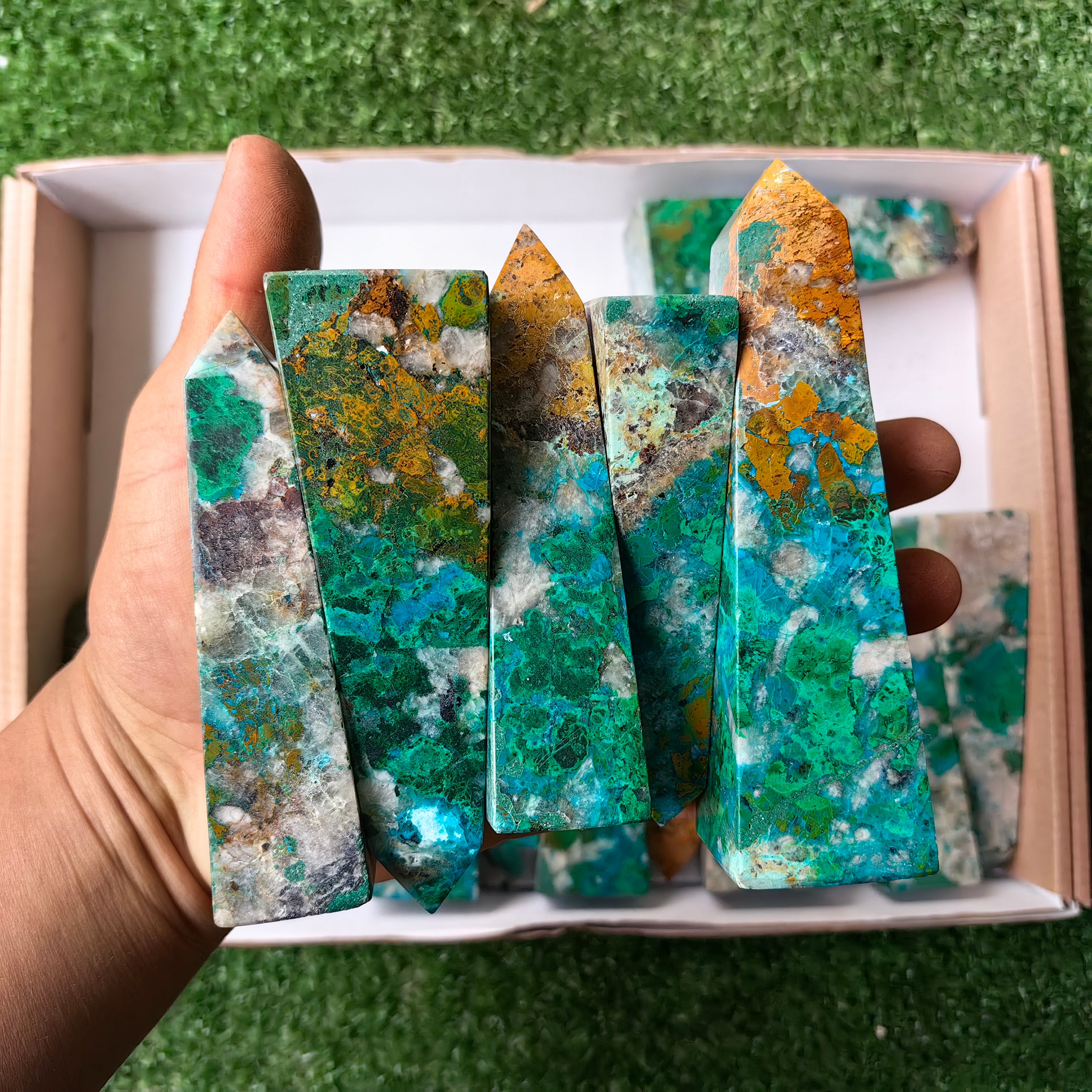 Lot 18 pcs Chrysoquartz Tower