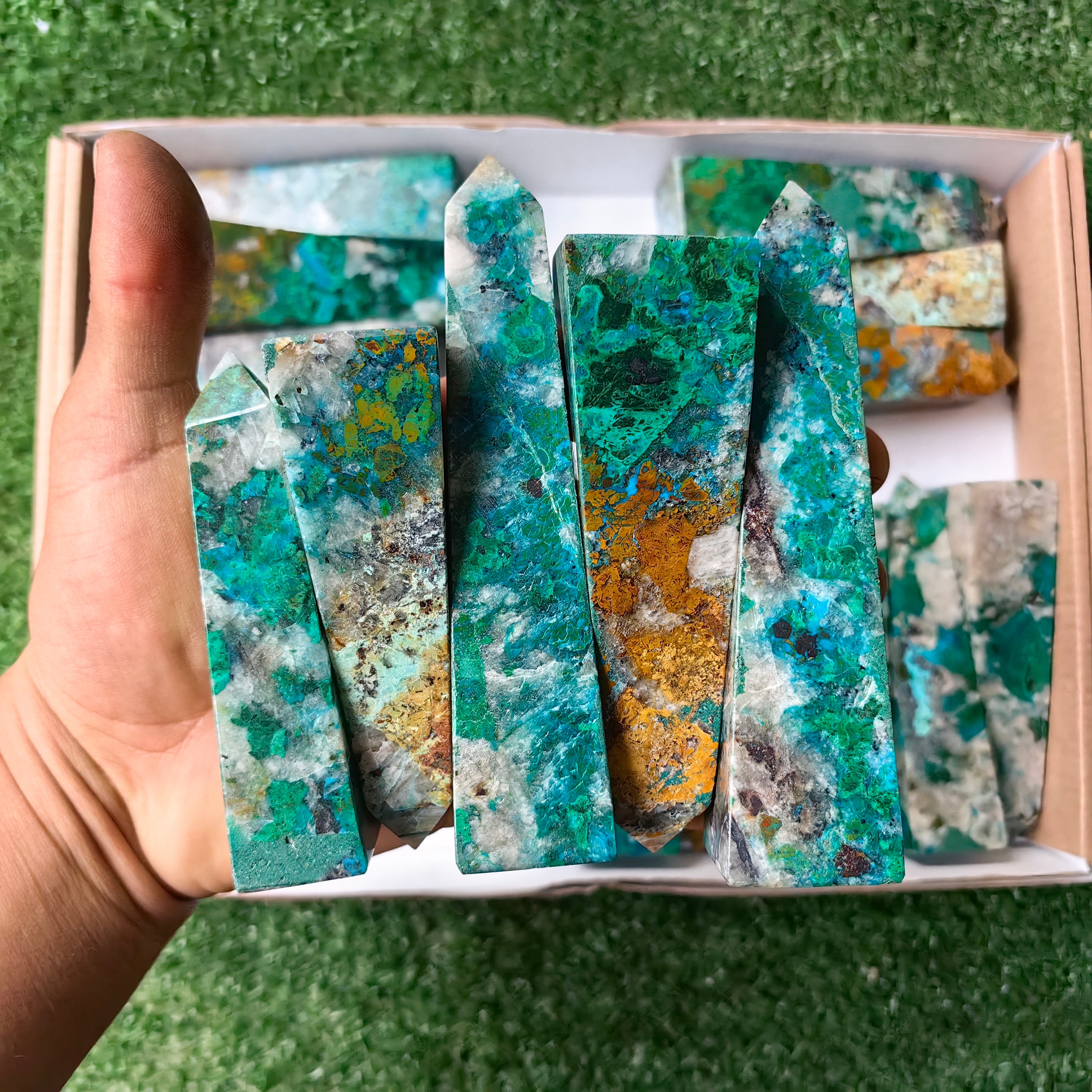 Lot 18 pcs Chrysoquartz Tower