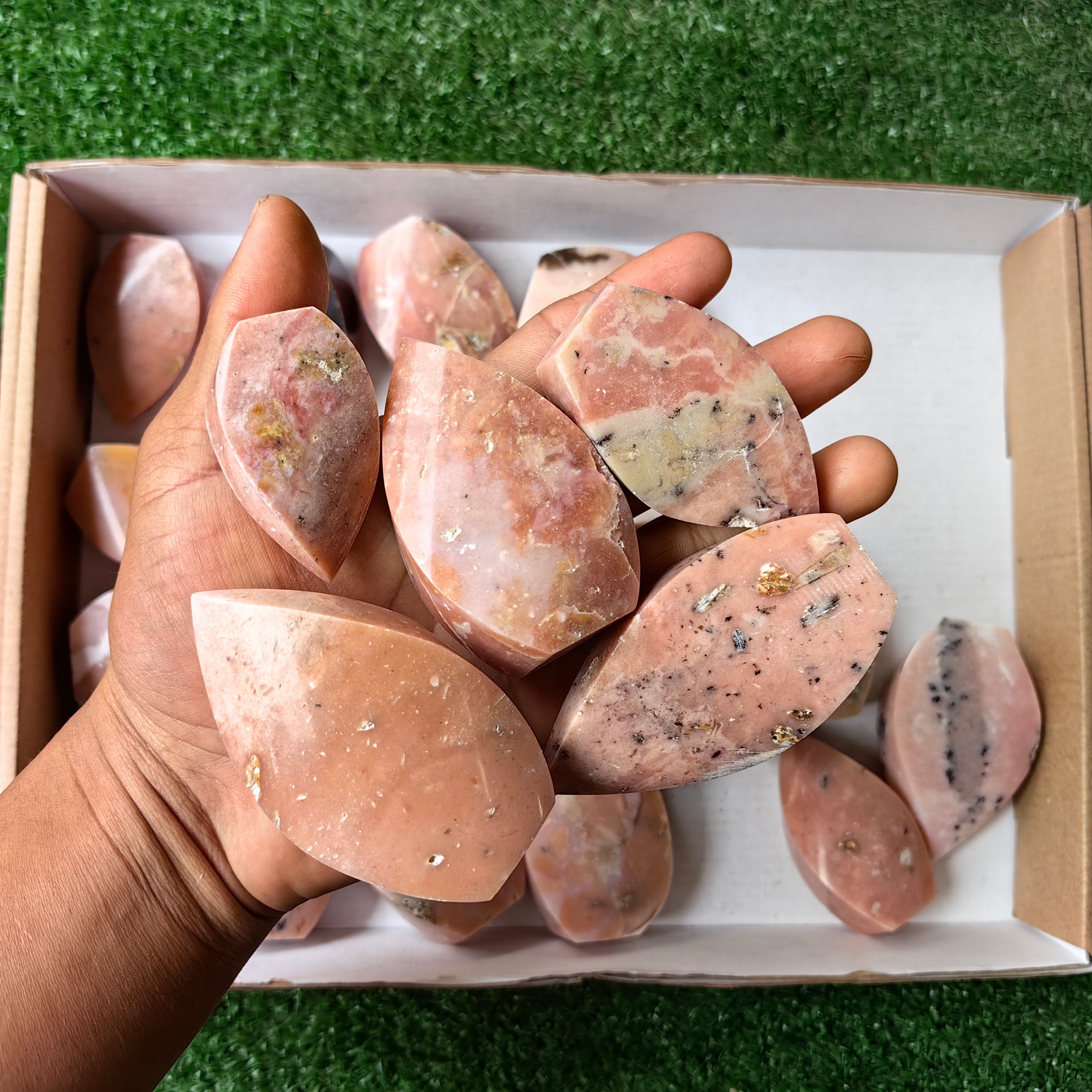 Lot 22 pcs Pink Opal Flame