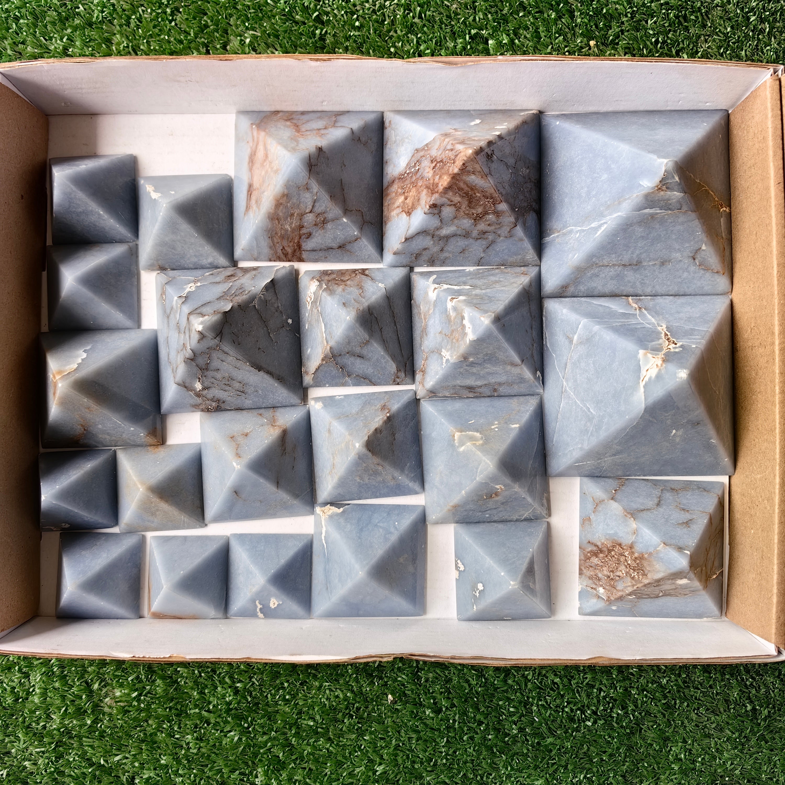 Lot 22 pcs Angelite Pyramid