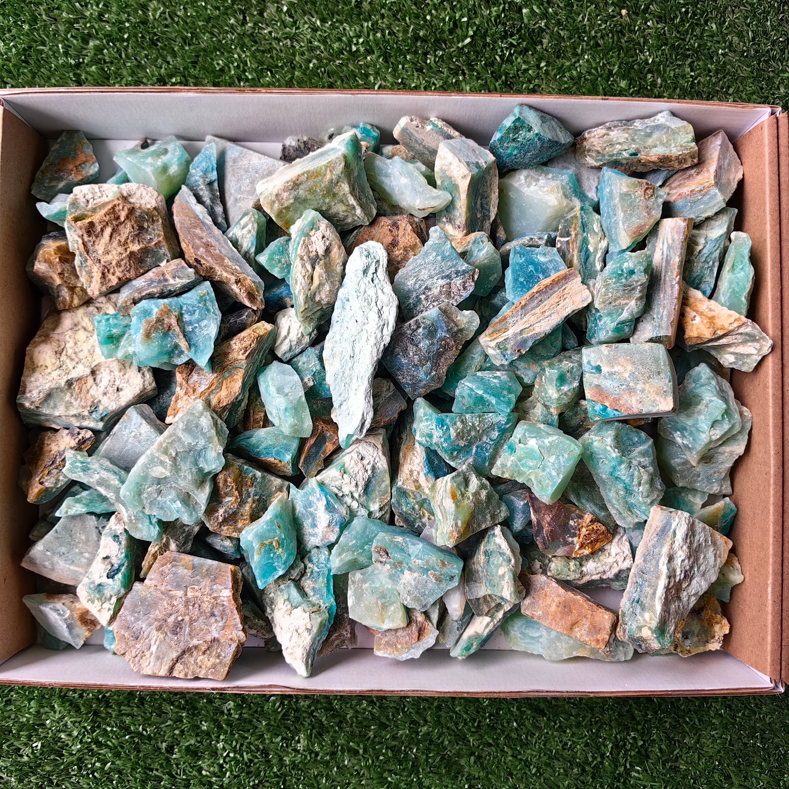 Lot 2 kg Andean Opal Rough