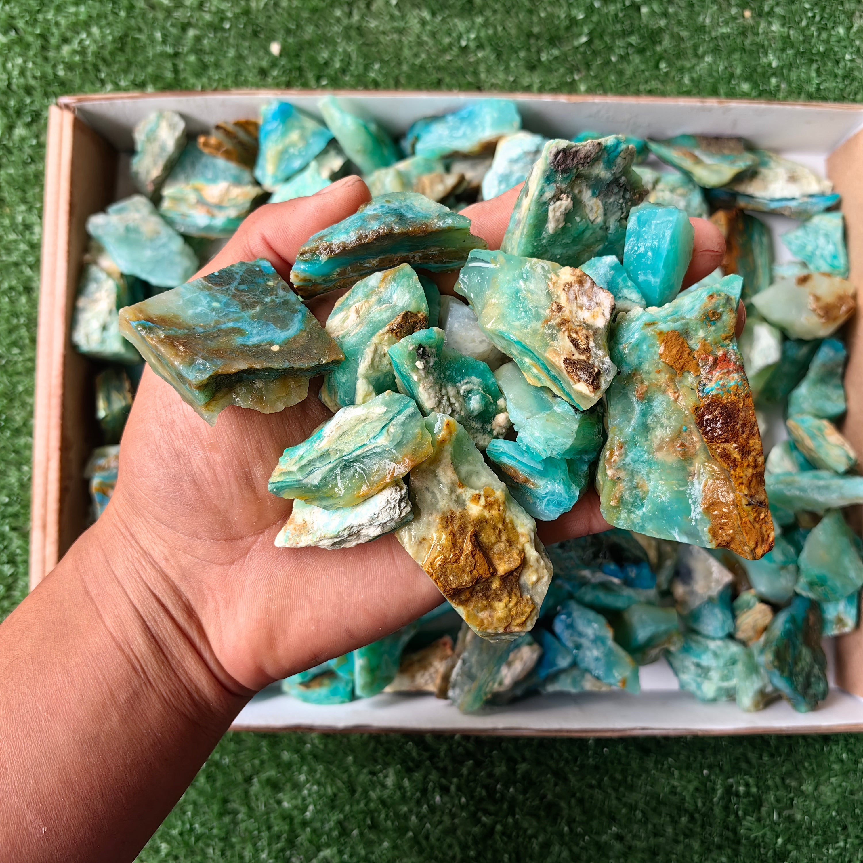 Lot 2 kg Andean Opal Rough