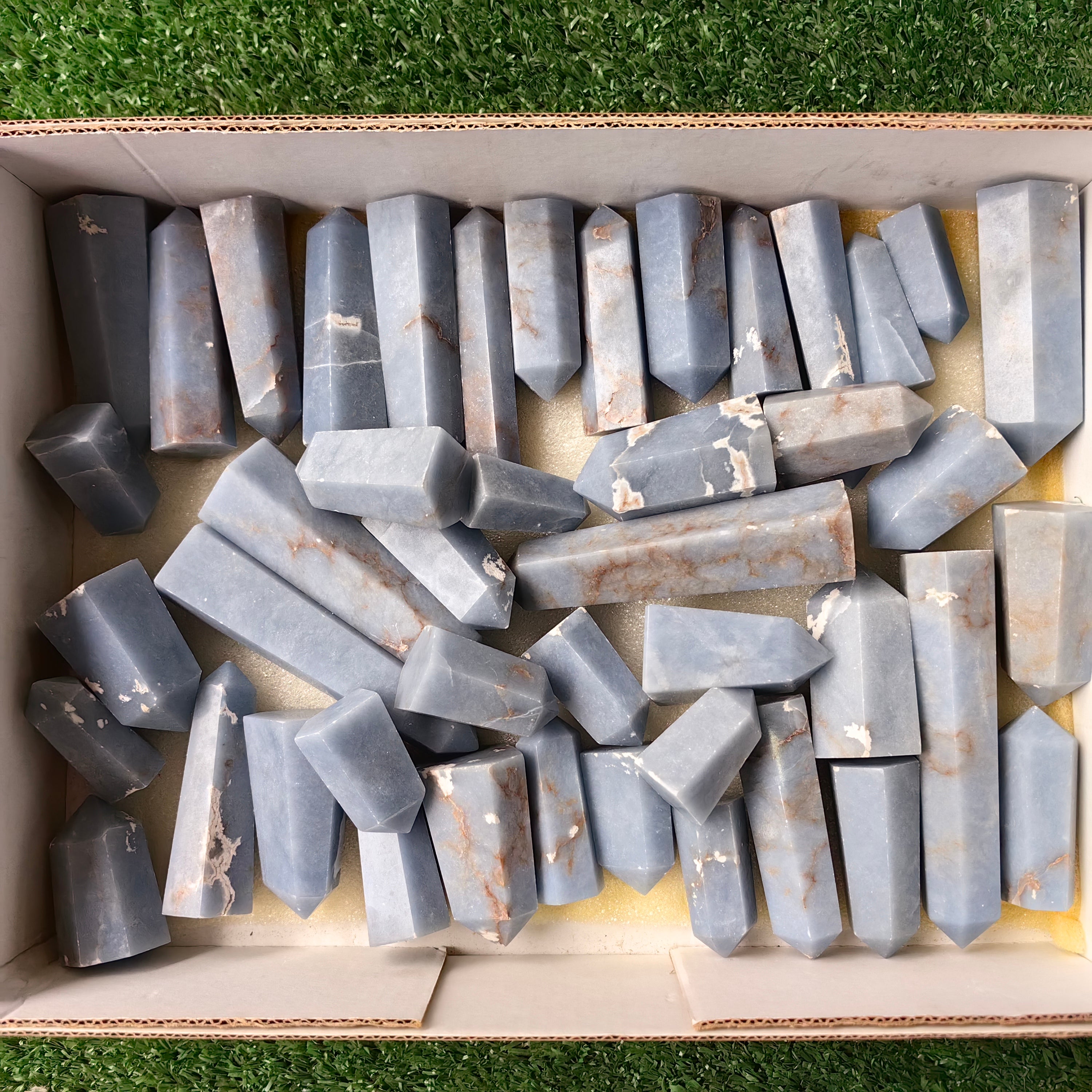 Lot 46 pcs Angelite Tower