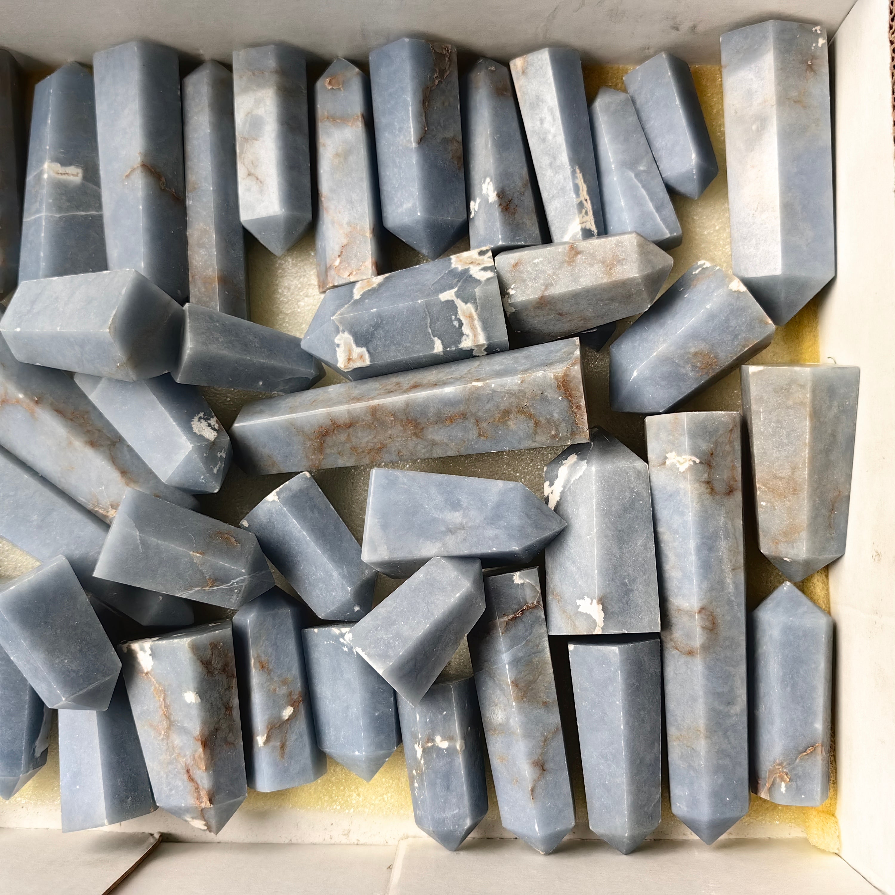 Lot 46 pcs Angelite Tower