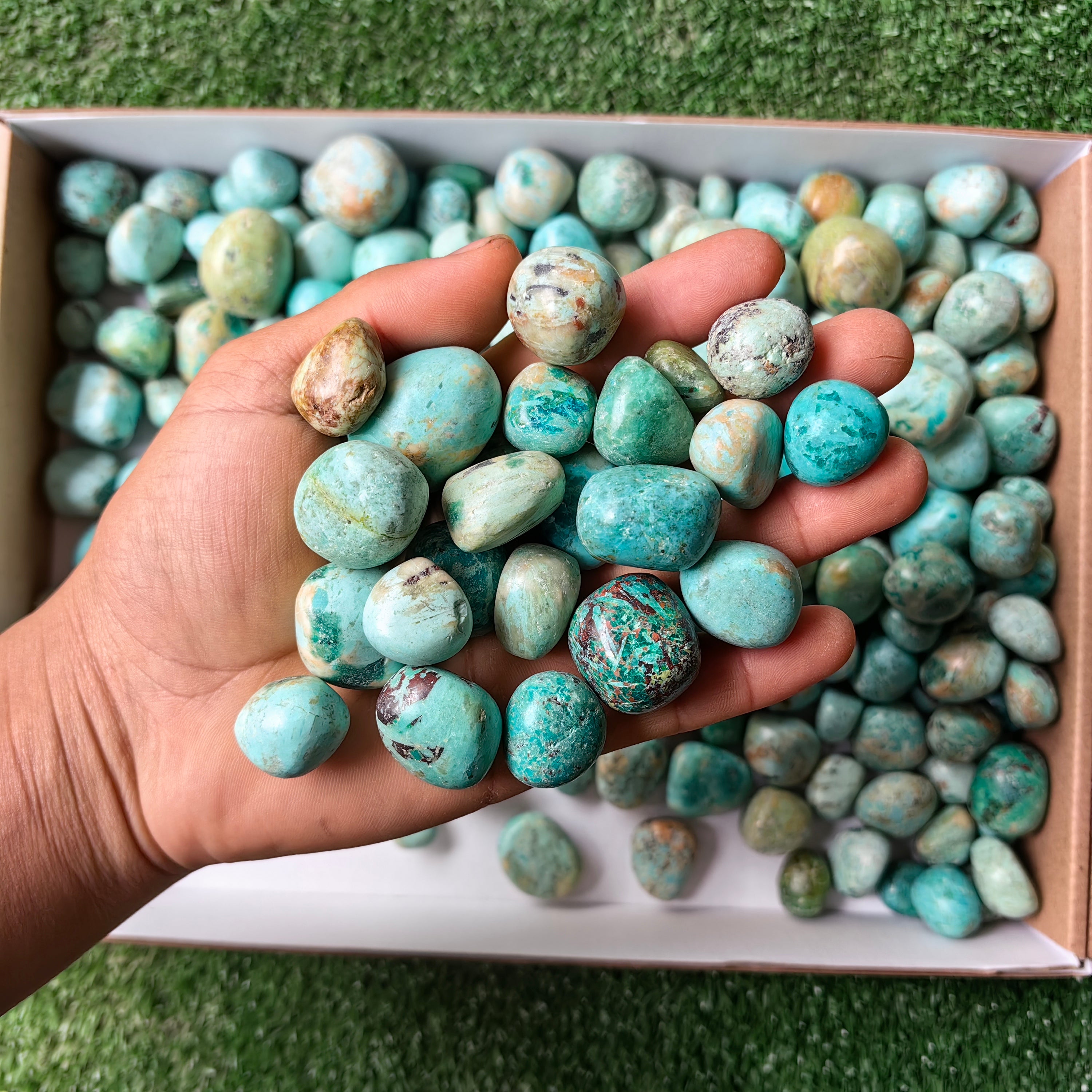 Lot 2 kg Peruvian Turquoise Tumbled