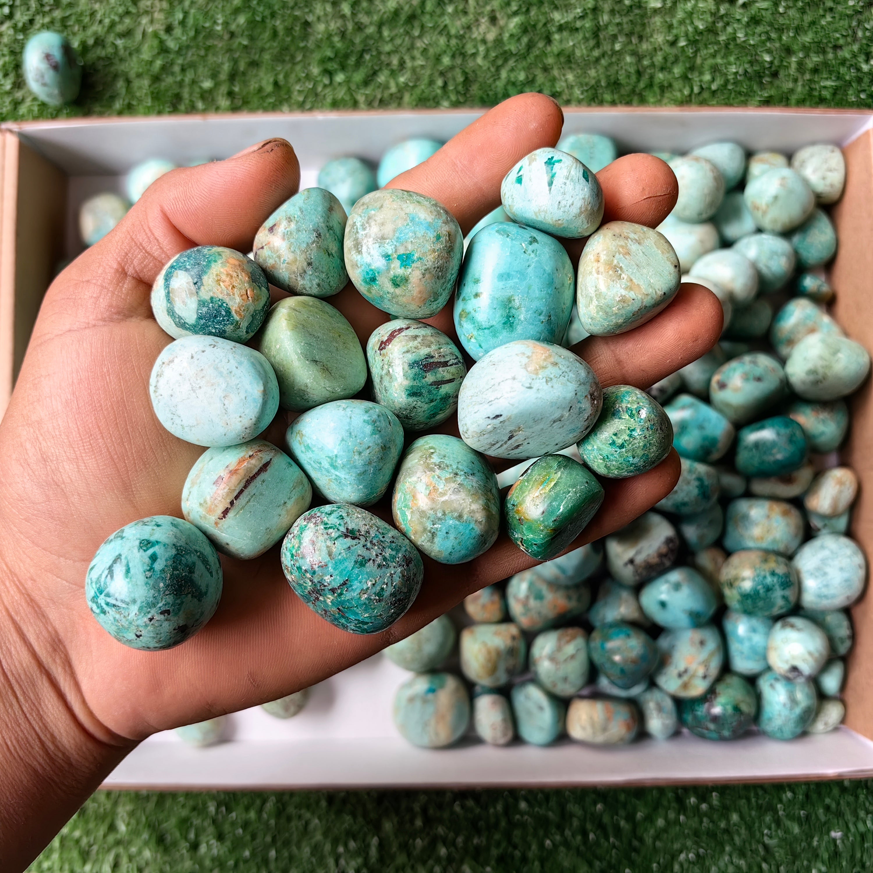 Lot 2 kg Peruvian Turquoise Tumbled