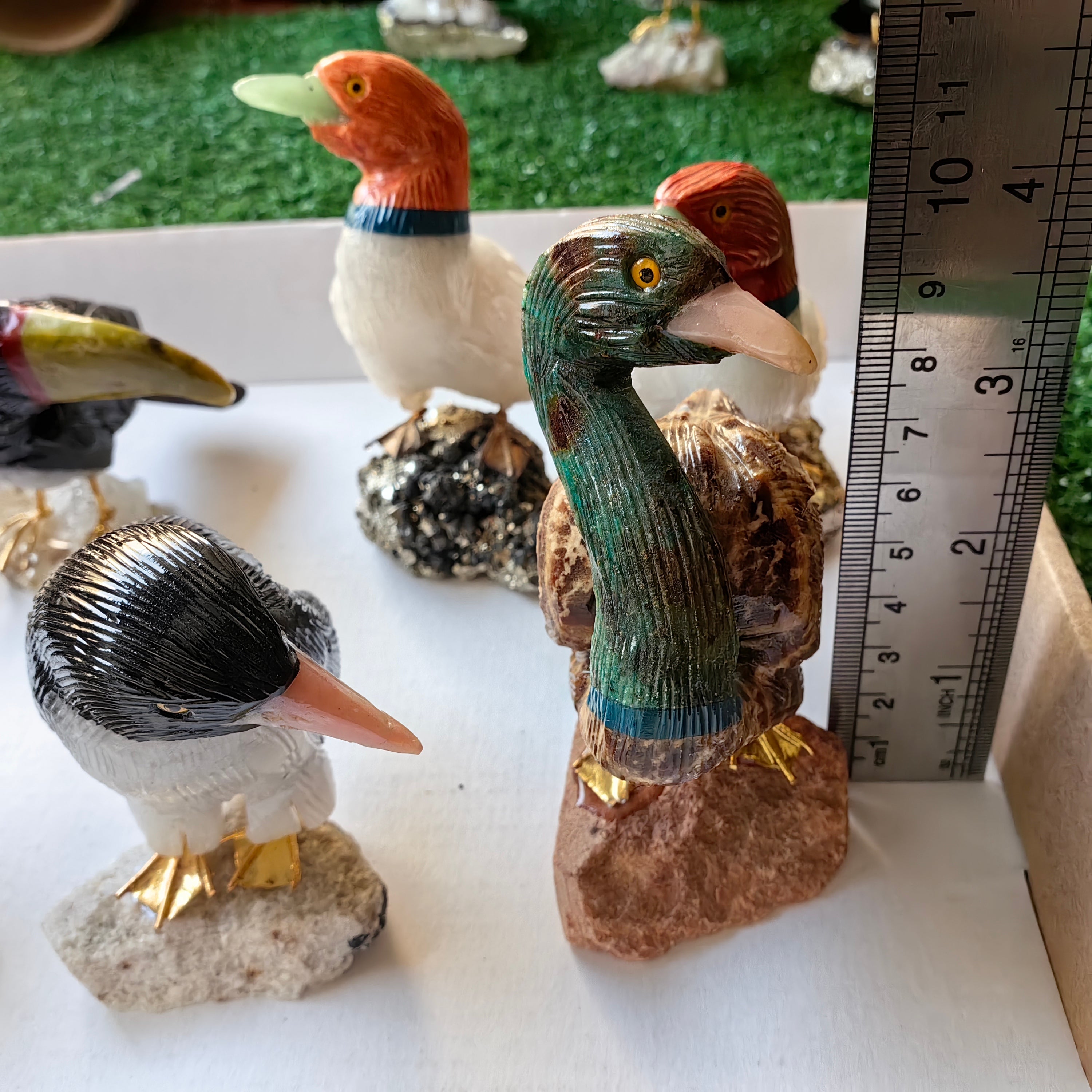 Lot 8 pcs Bird mixted stones