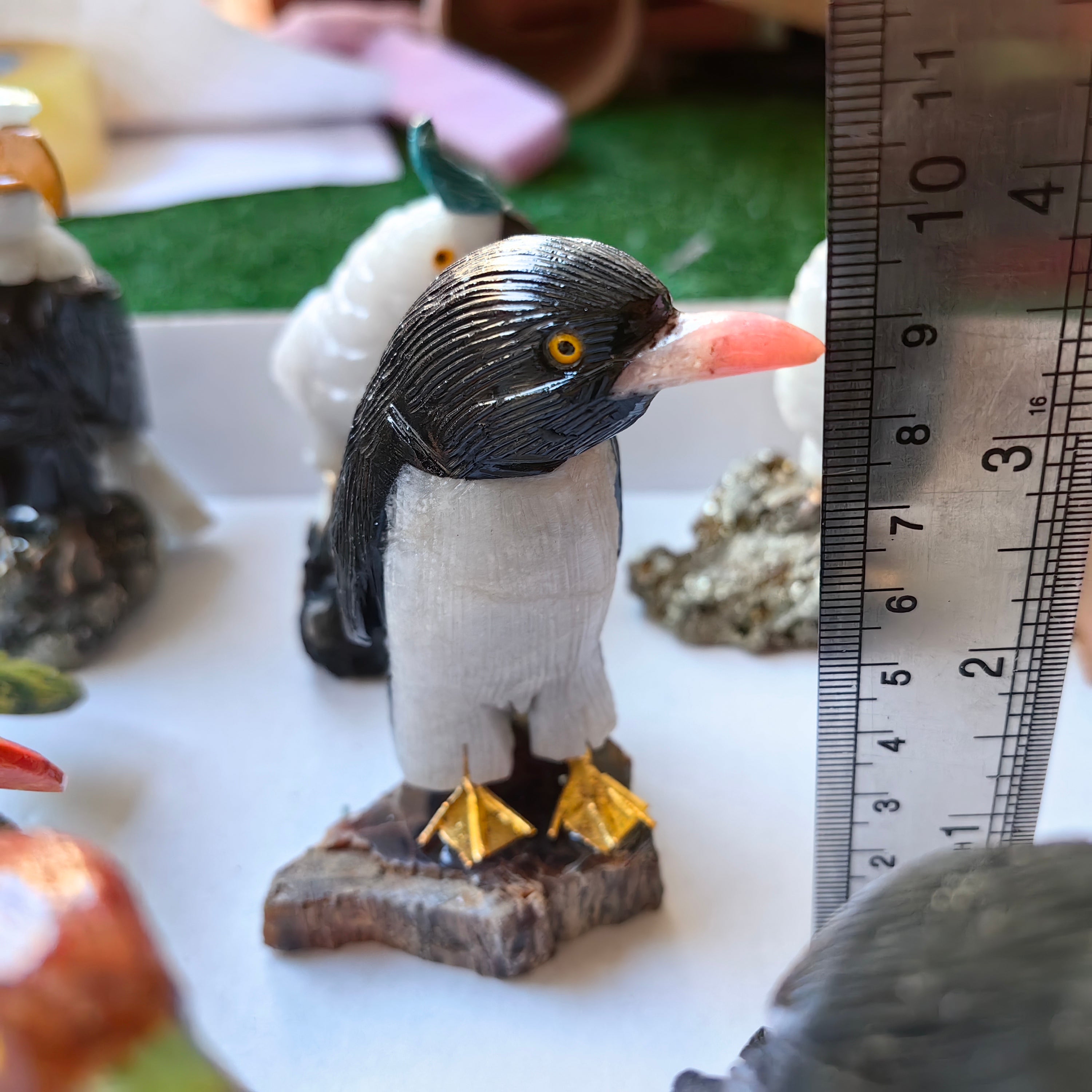 Lot 8 pcs Bird mixted stones