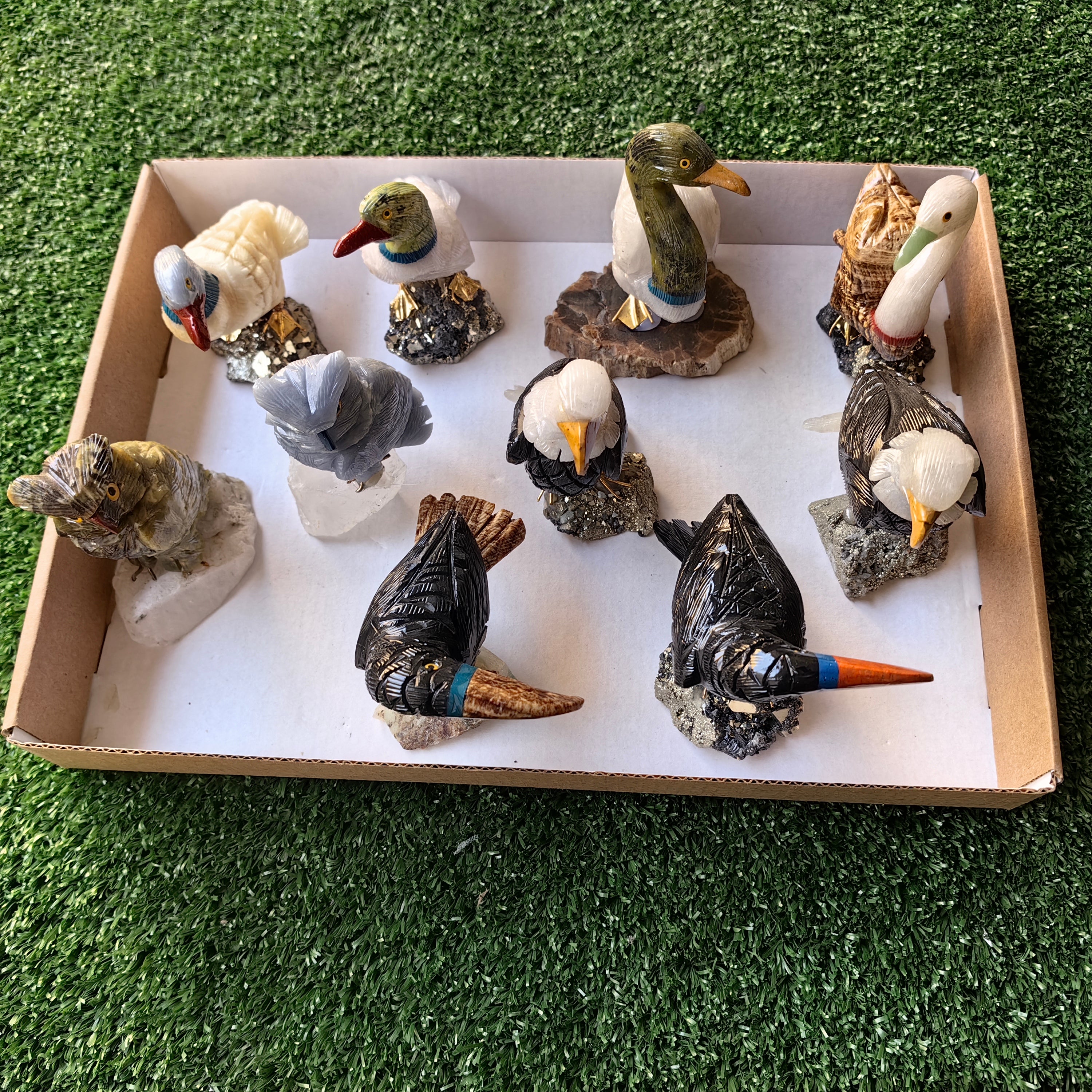 Lot 10 pcs Bird mixted stones