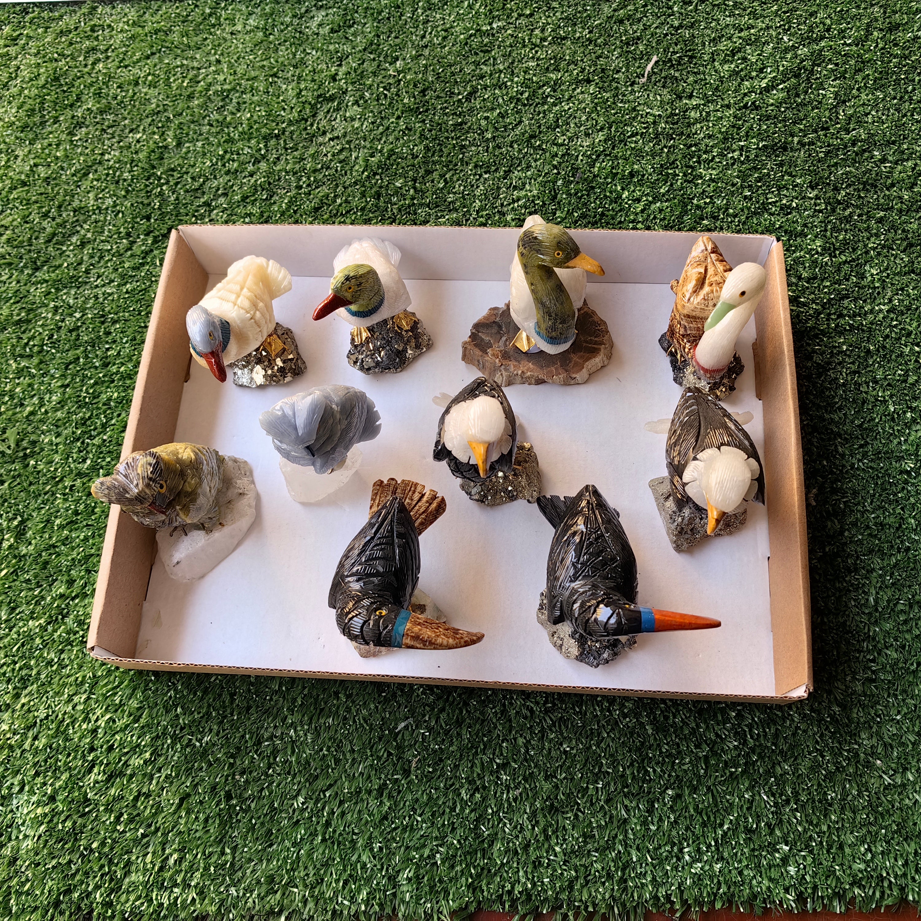 Lot 10 pcs Bird mixted stones