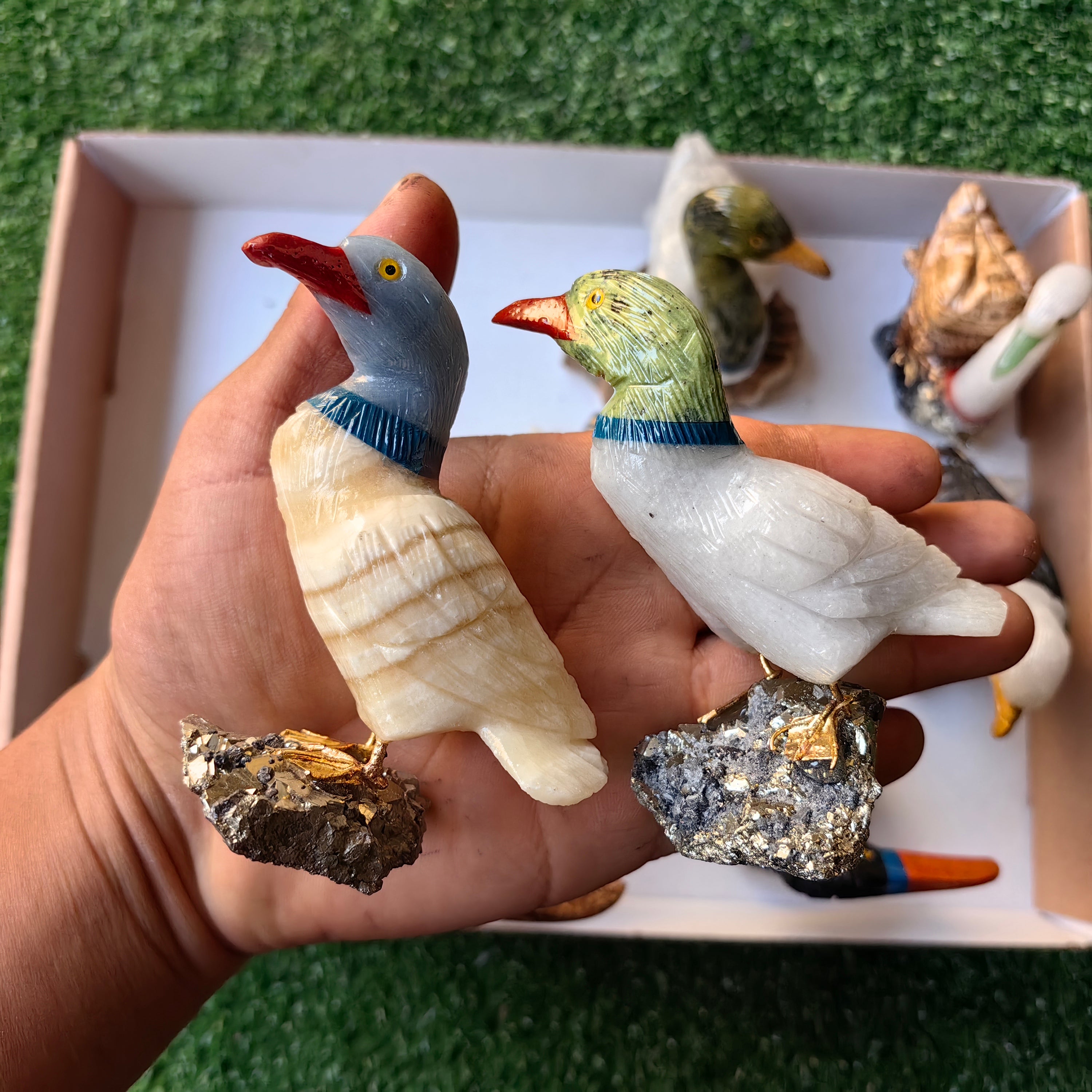 Lot 10 pcs Bird mixted stones – INKA MINERALS PERU