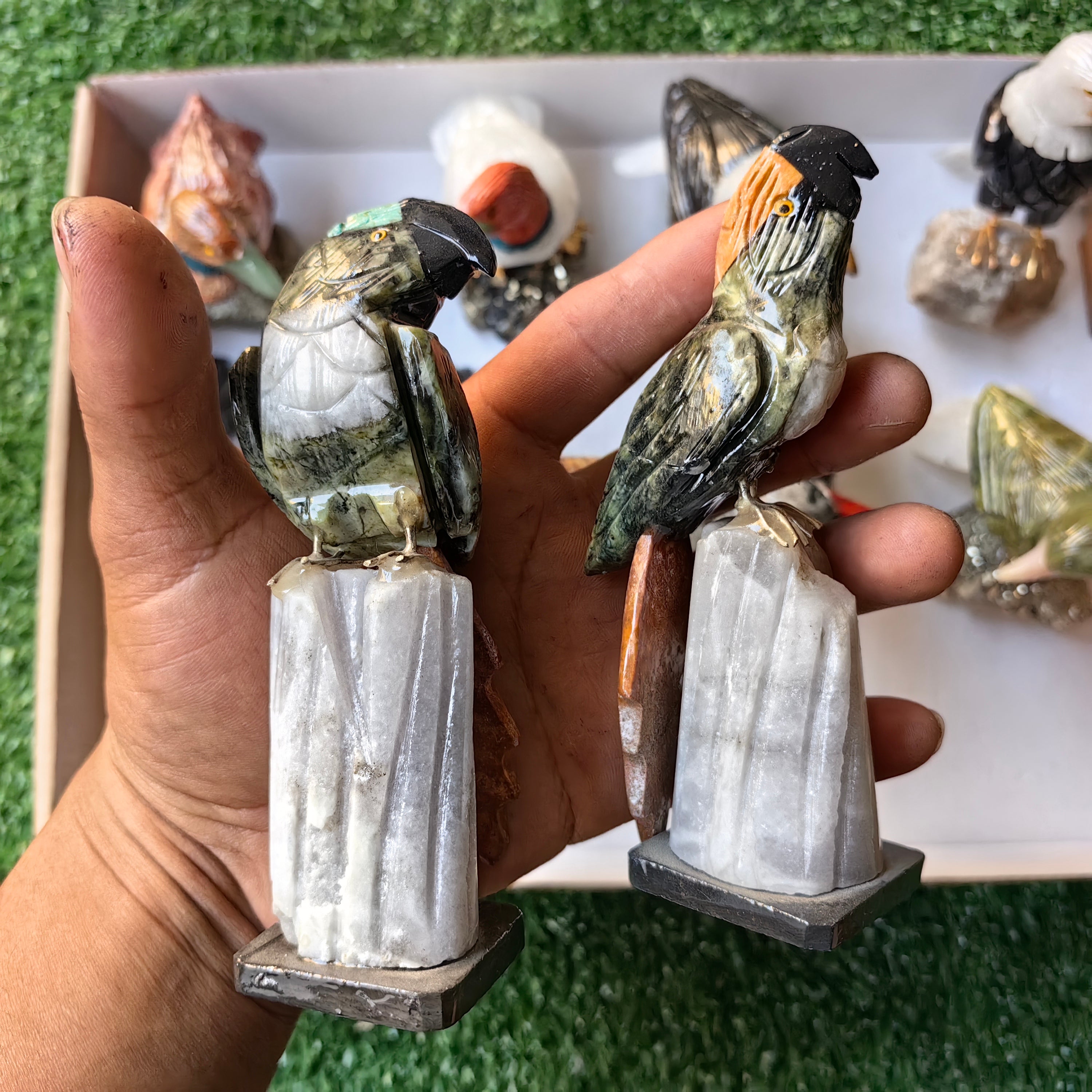 Lot 10 pcs Bird mixted stones