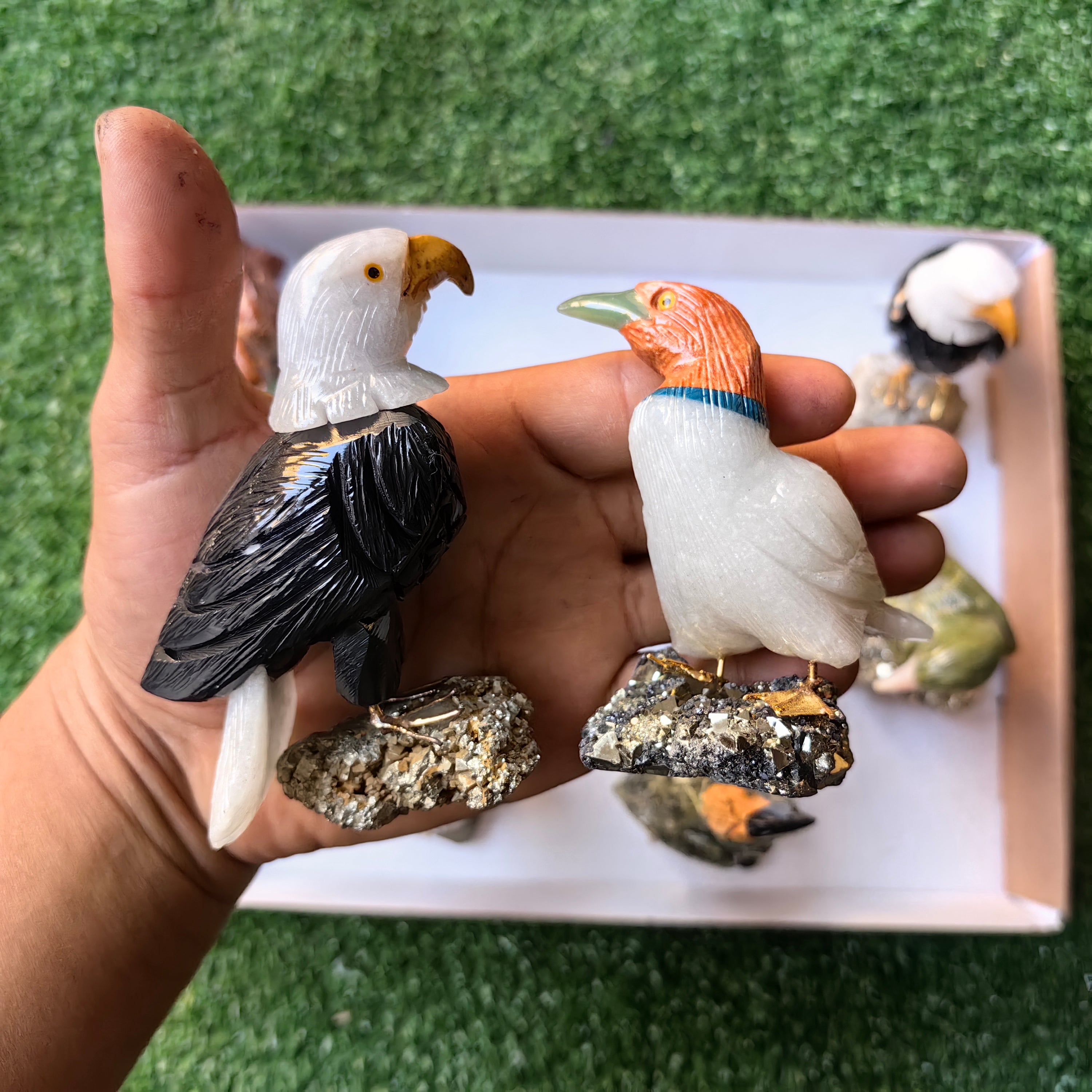 Lot 10 pcs Bird mixted stones