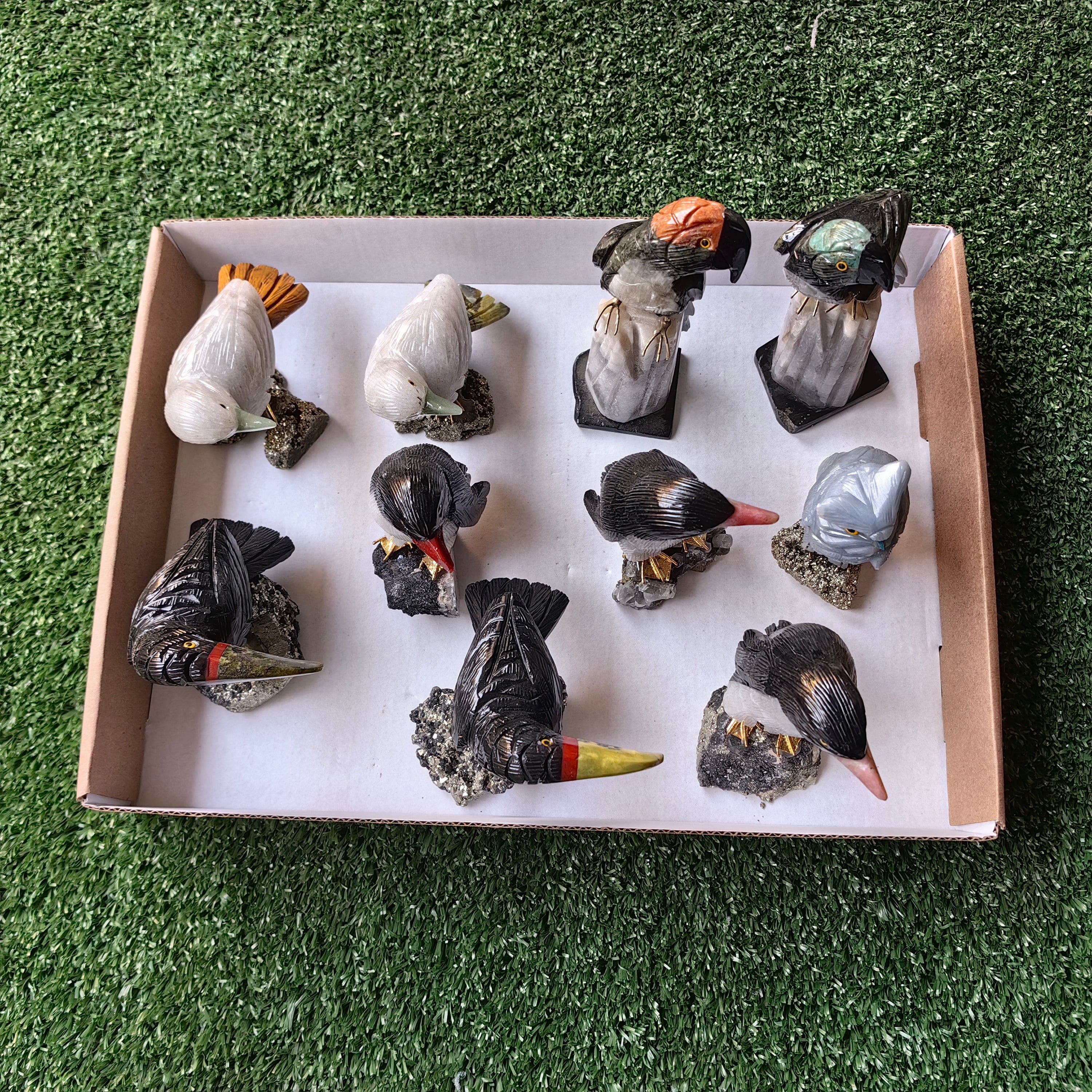 Lot 10 pcs Bird mixted stones