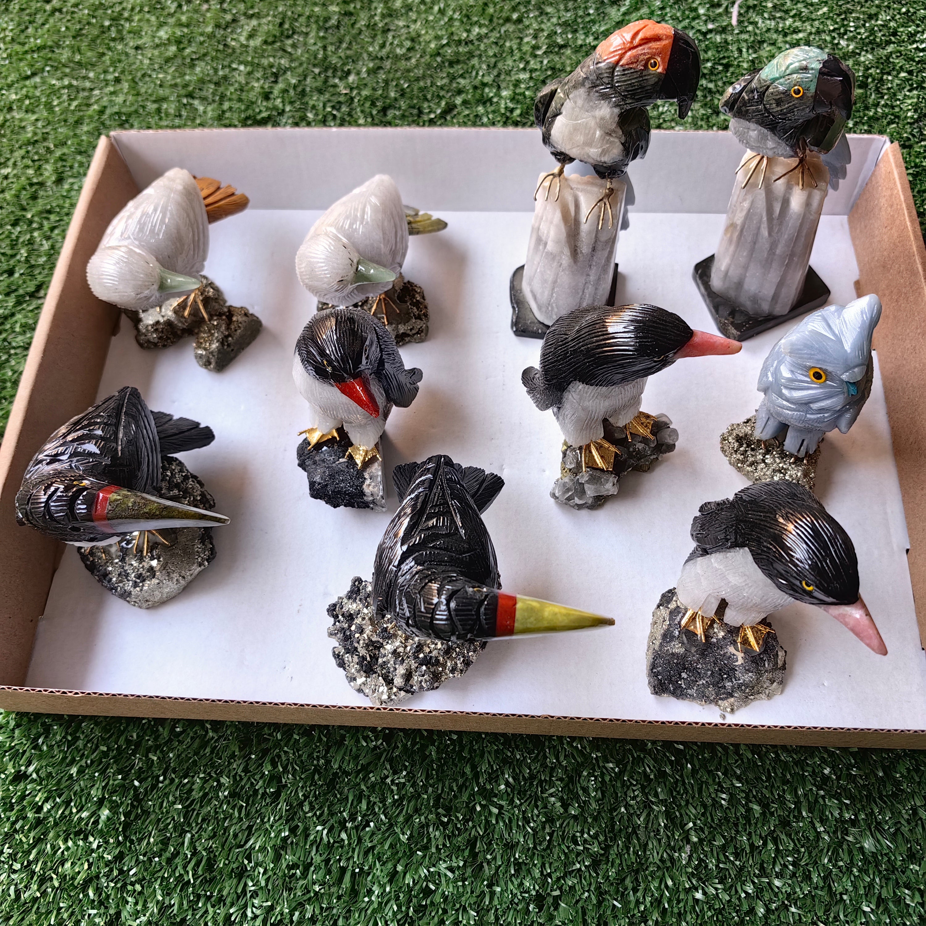 Lot 10 pcs Bird mixted stones