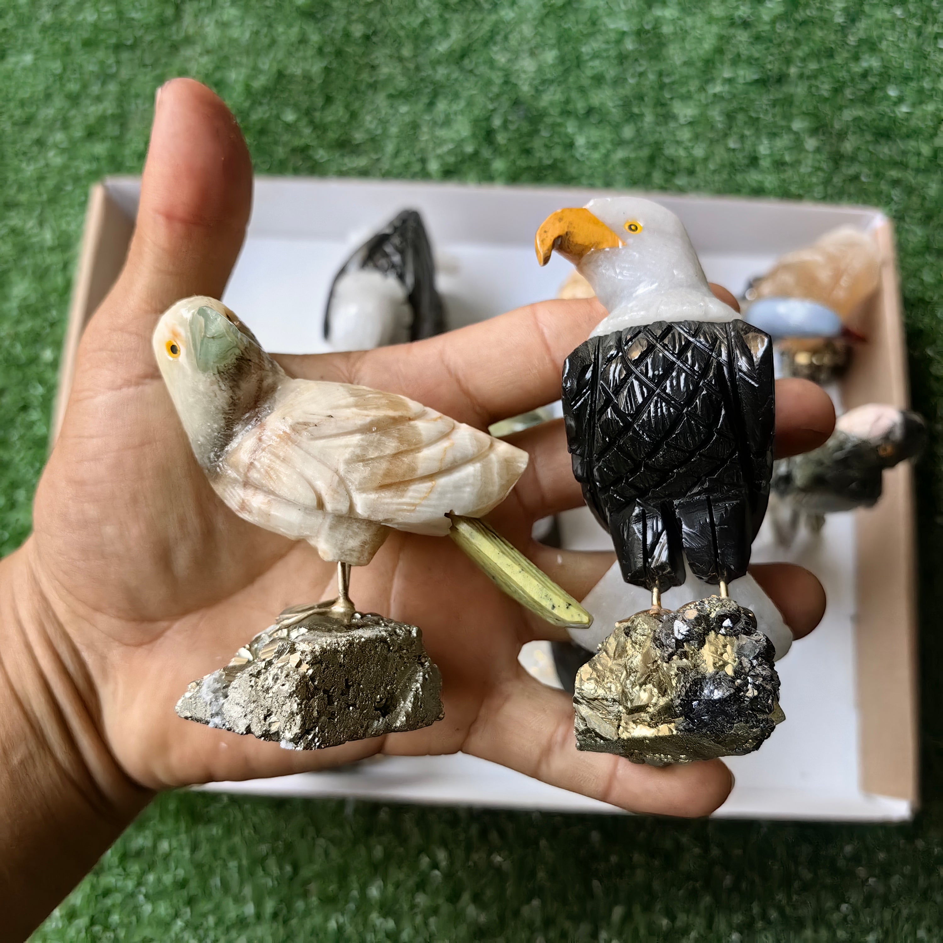 Lot 10 pcs Bird mixted stones