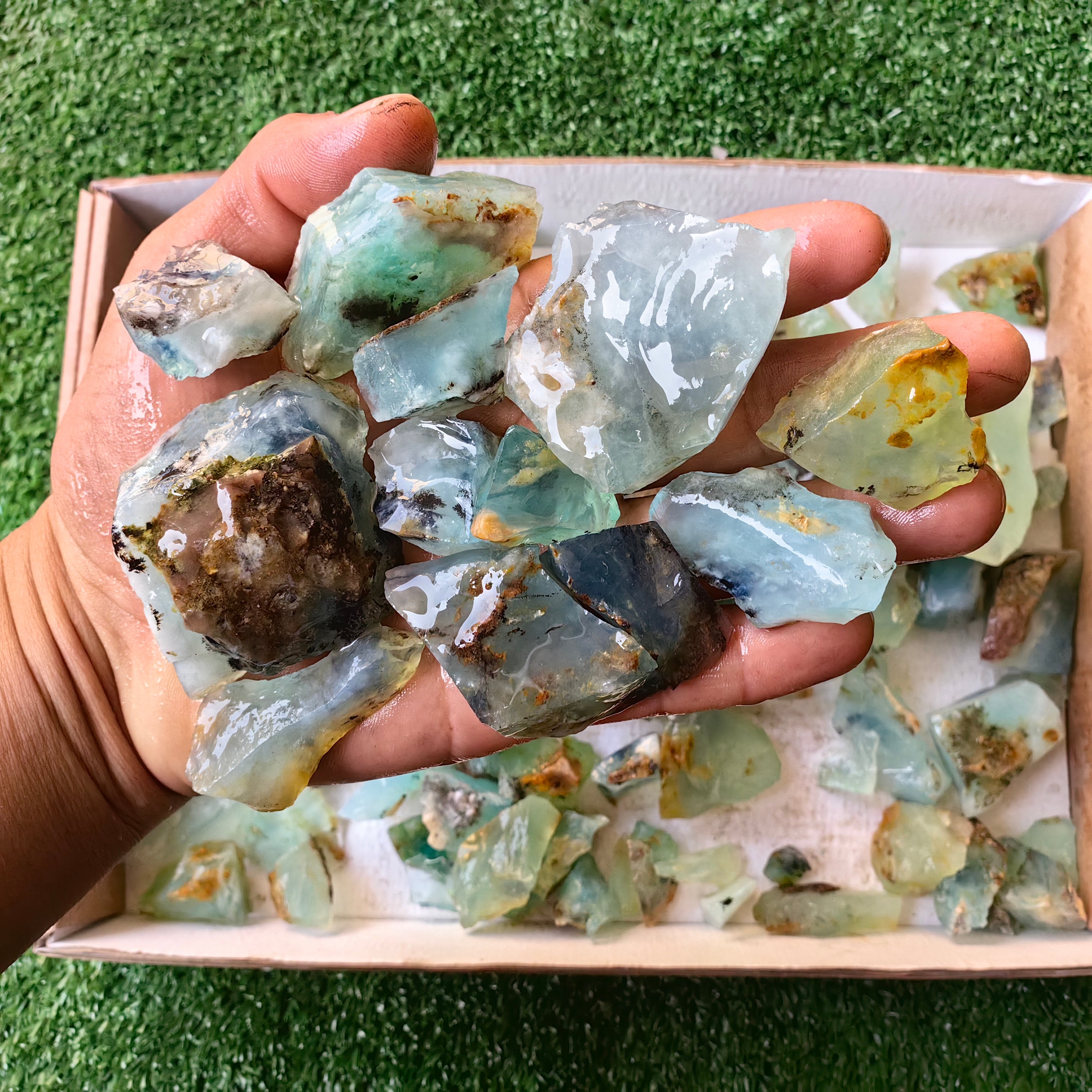 Lot 1.5 kg Andean Opal rough