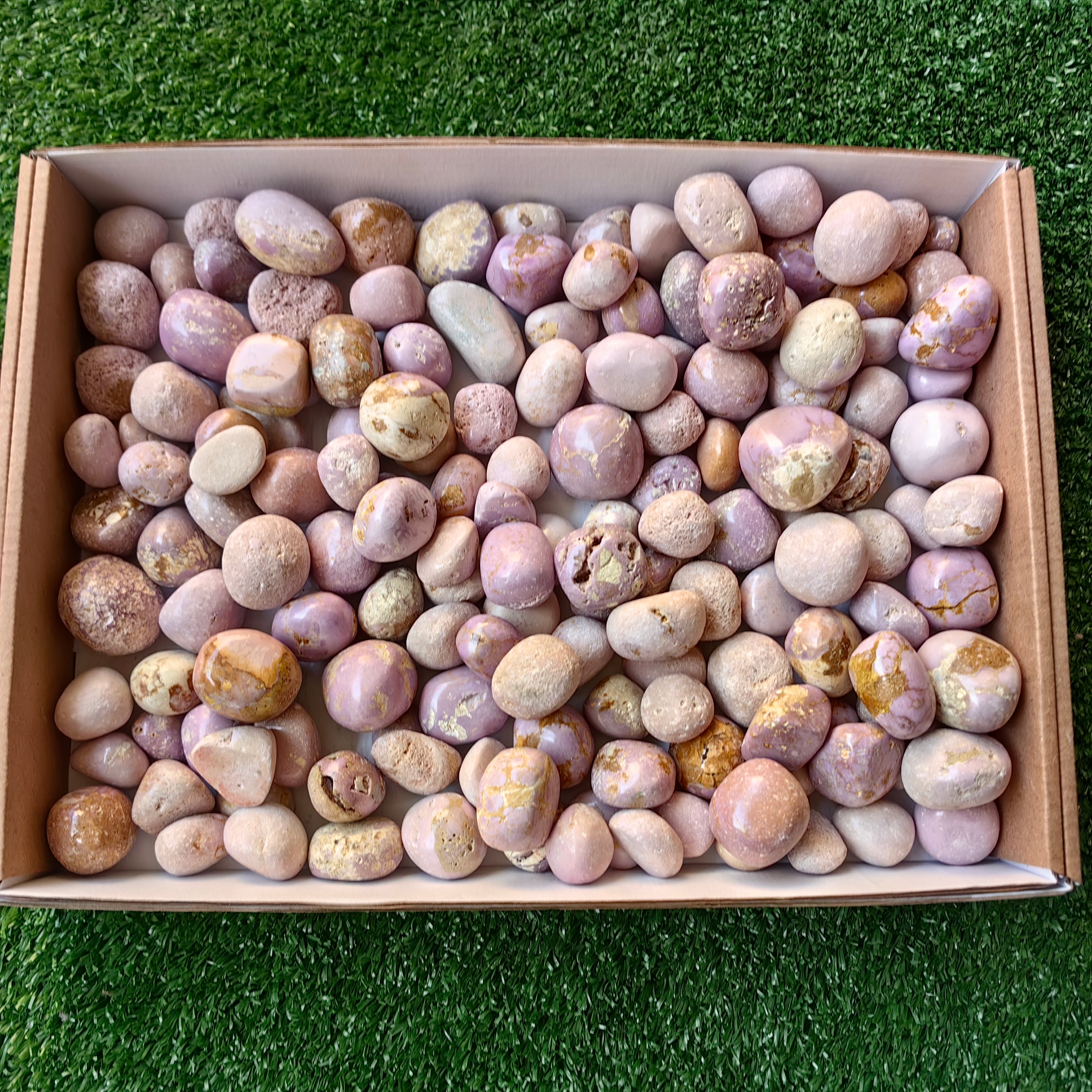 Lot 2.3 kg Phosphosiderite Tumbled