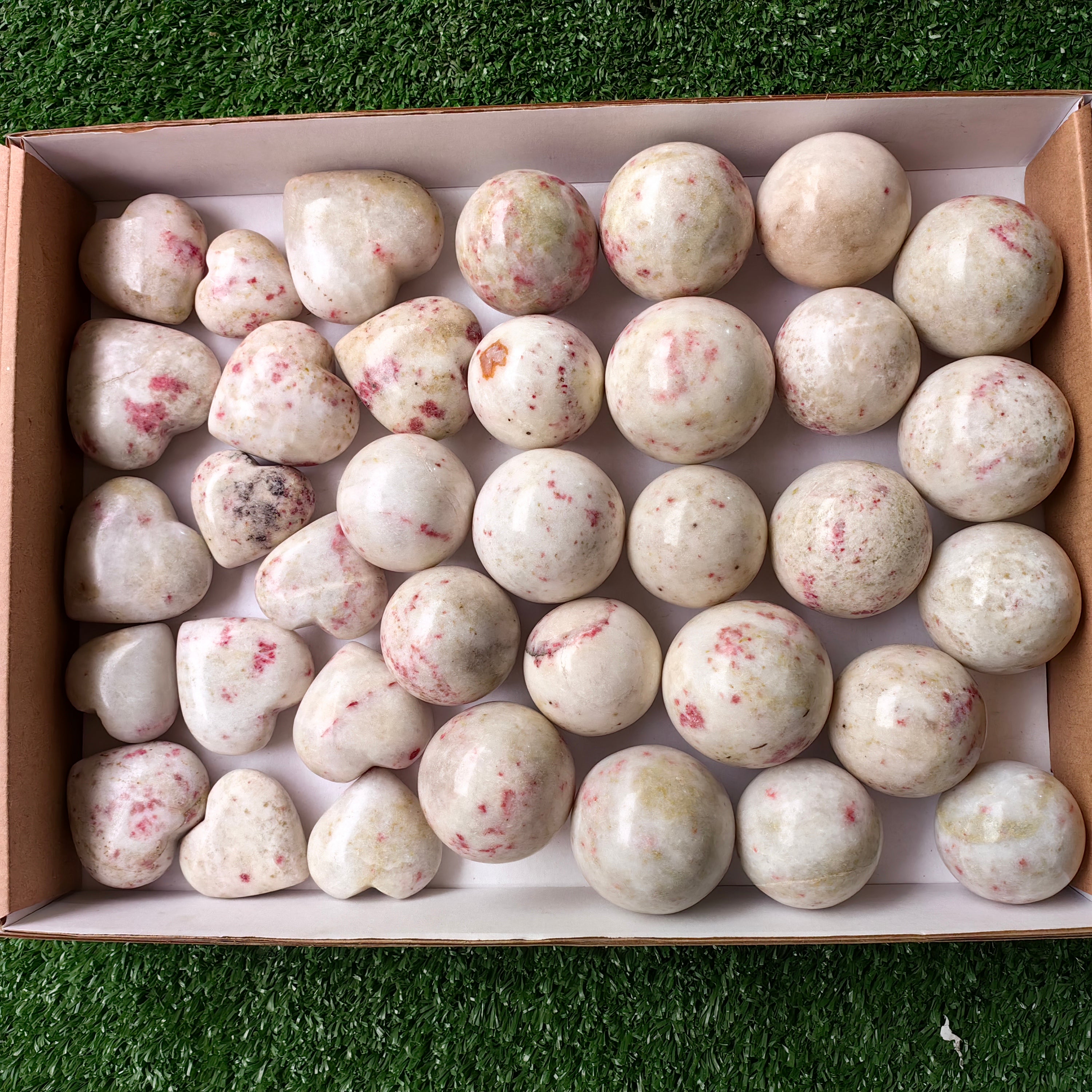 Lot 36 pcs Cinabrite Heart and Sphere