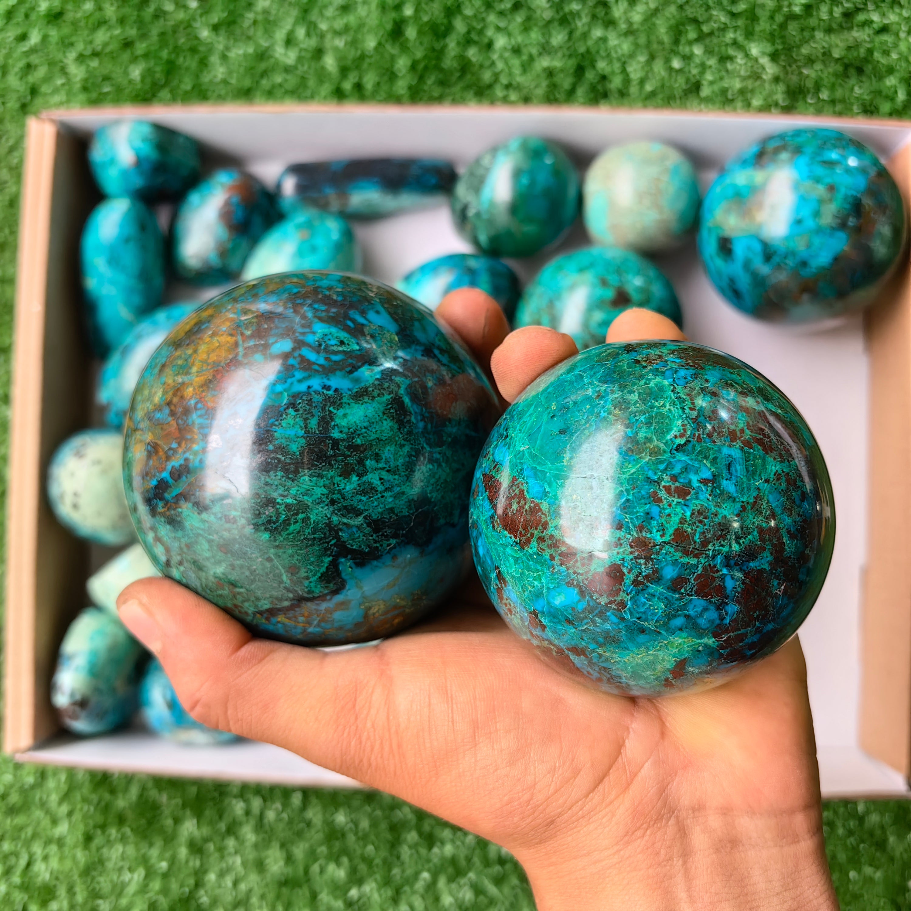 Lot 26 pcs Chrysocolla Free Form and Sphere