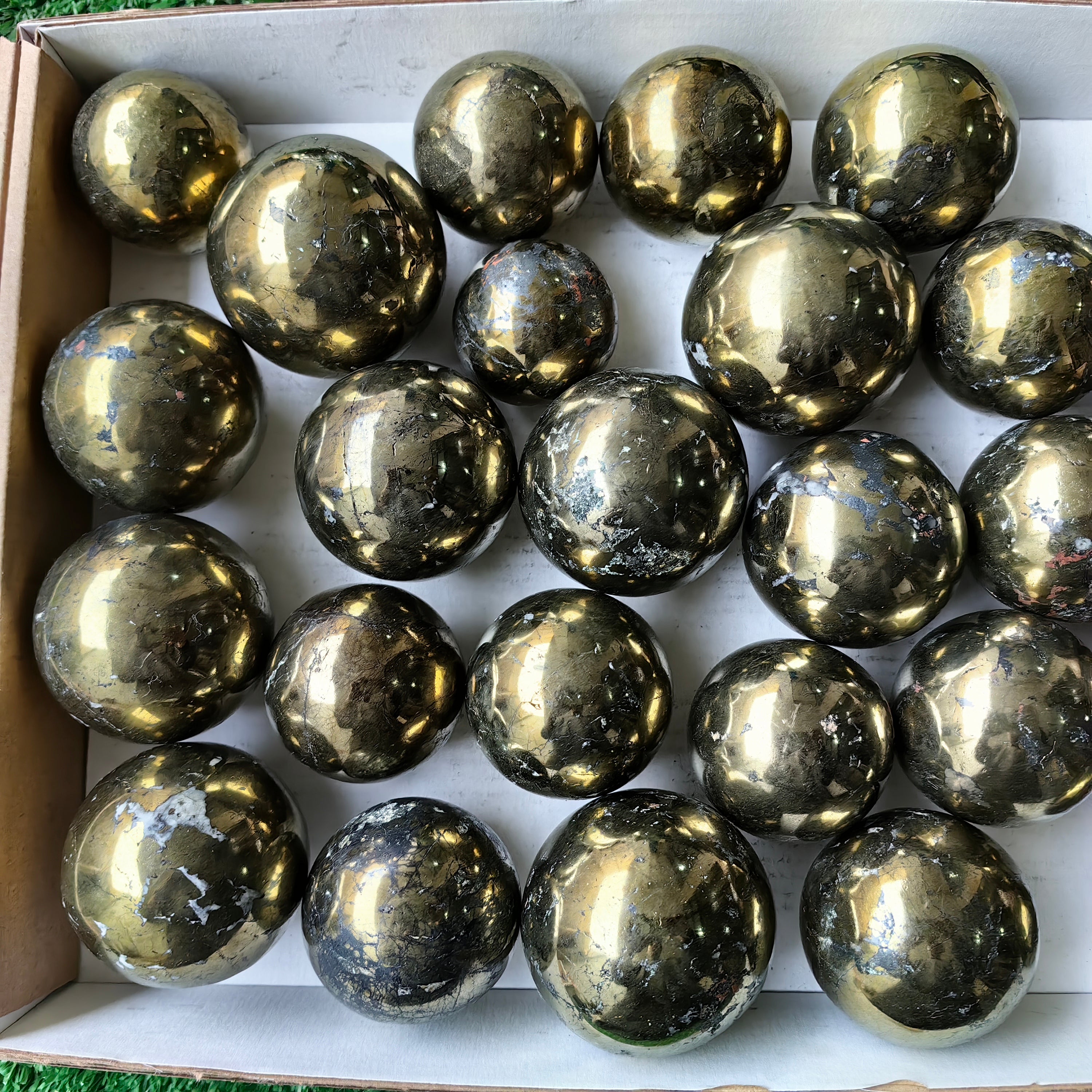 Lot 26 pcs Covellite on Chalcopyrite Sphere
