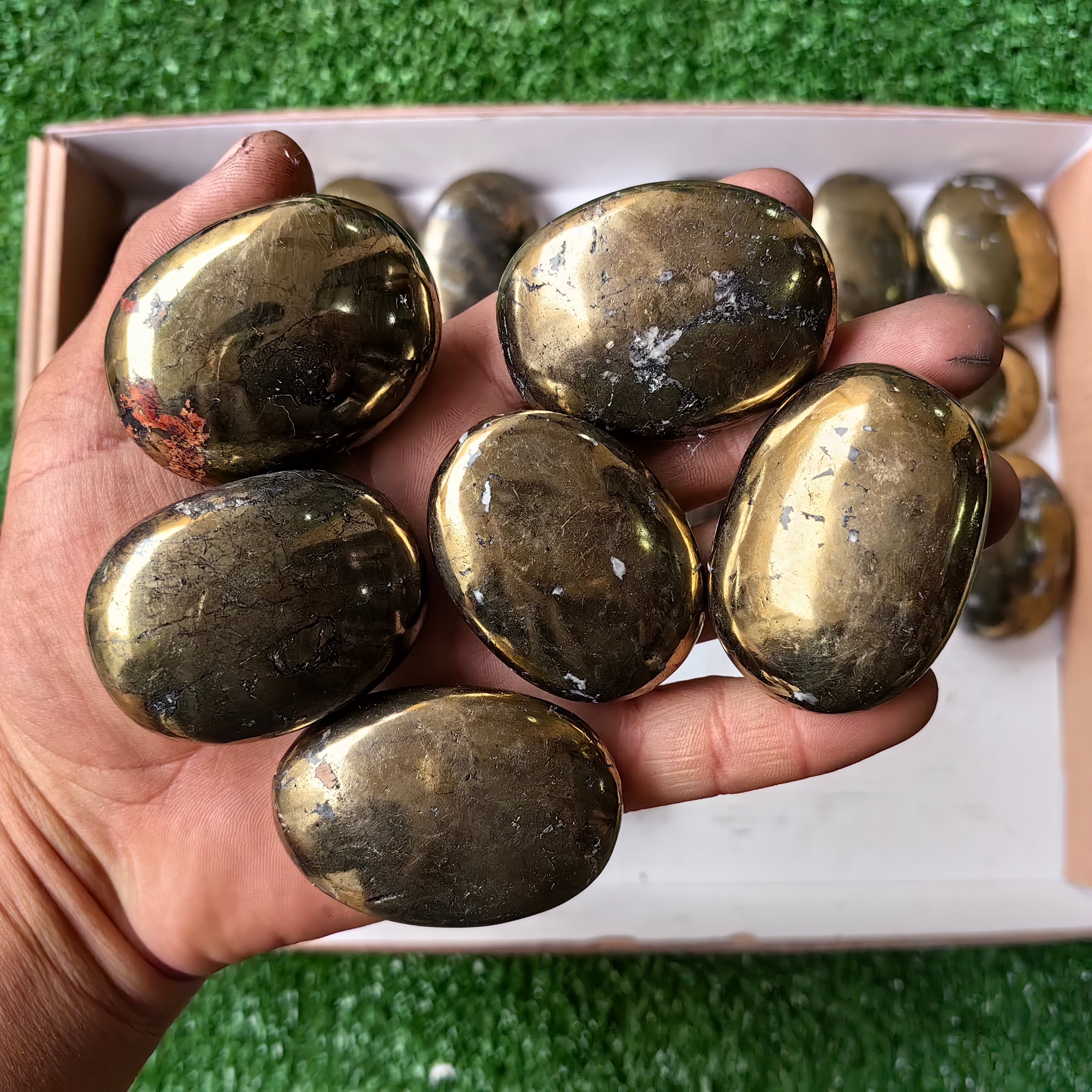Lot 31 pcs Covellite on Chalcopyrite Palm