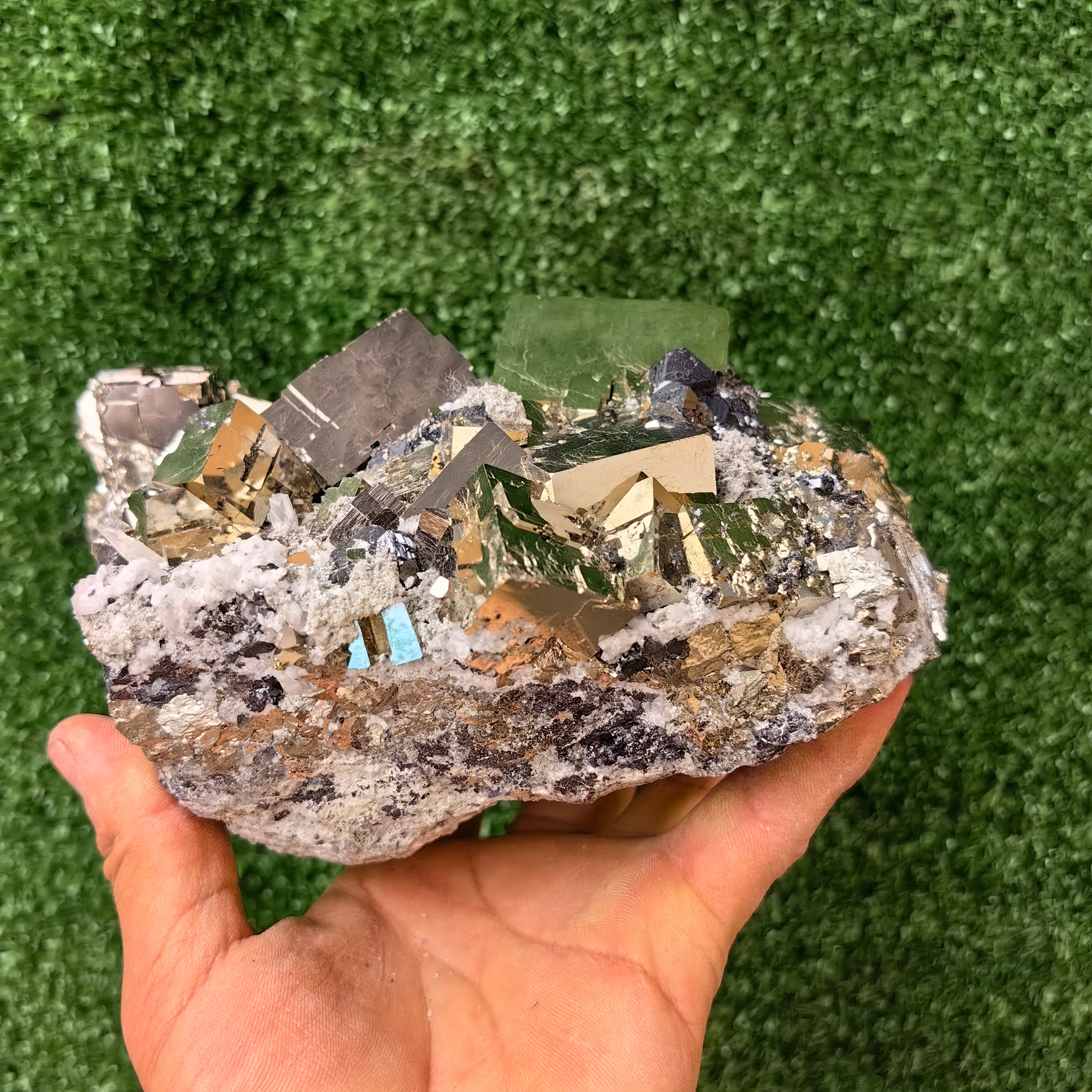 1 pc Pyrite Cubic with Sphalerite