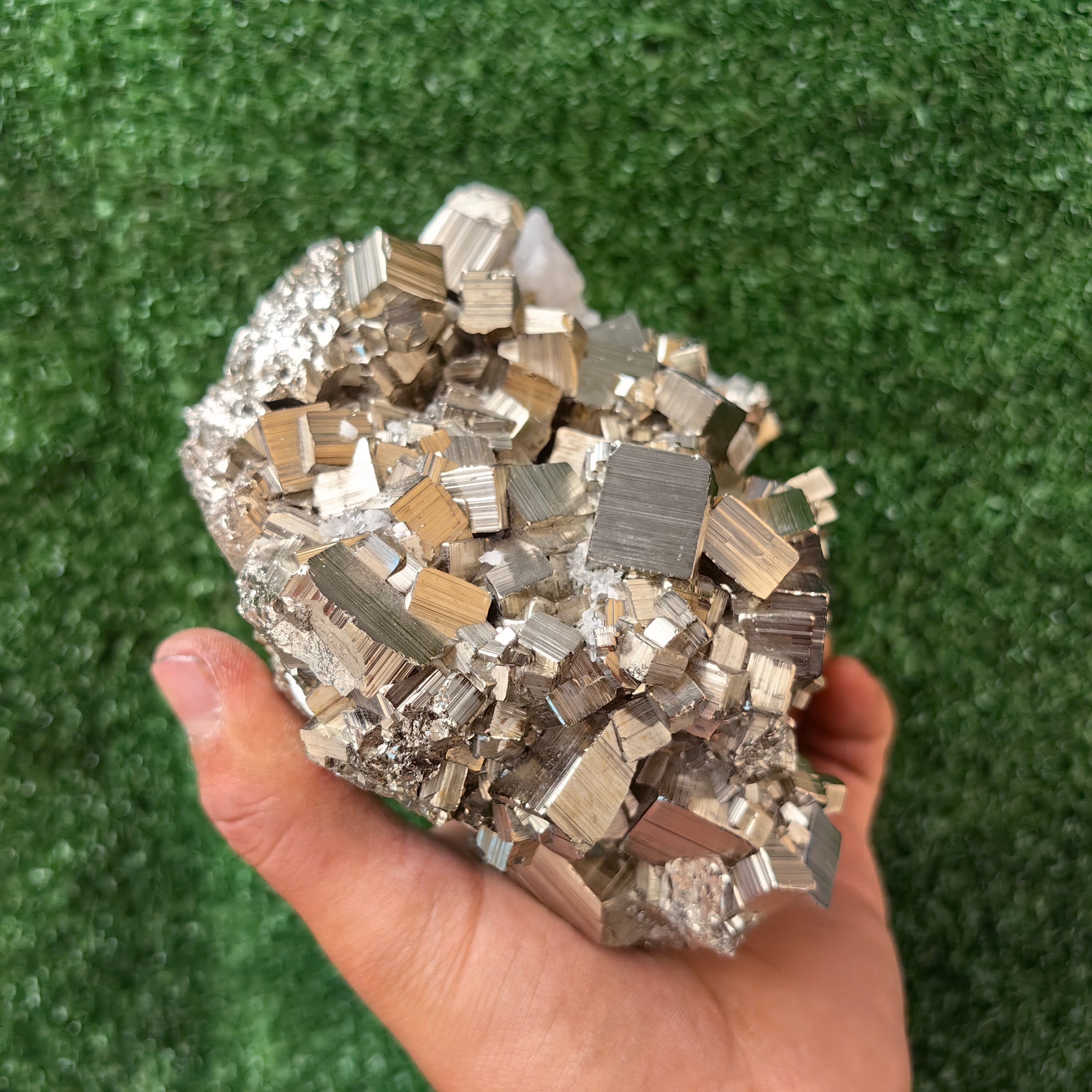1 pc Pyrite Cubic