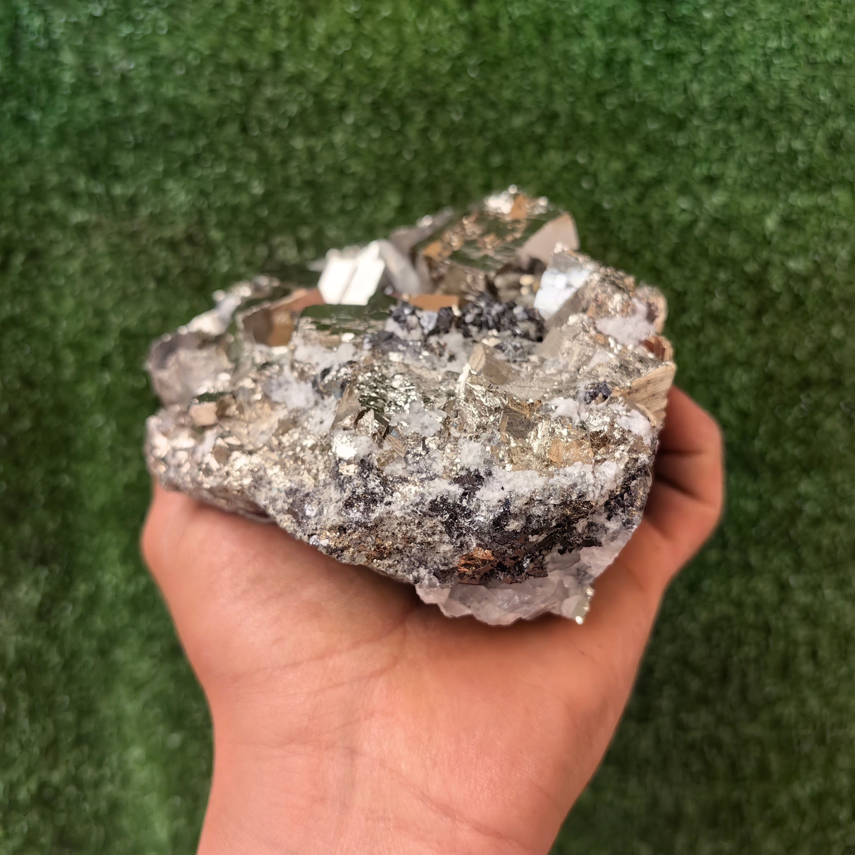 1 pc Pyrite Cubic with Sphalerite