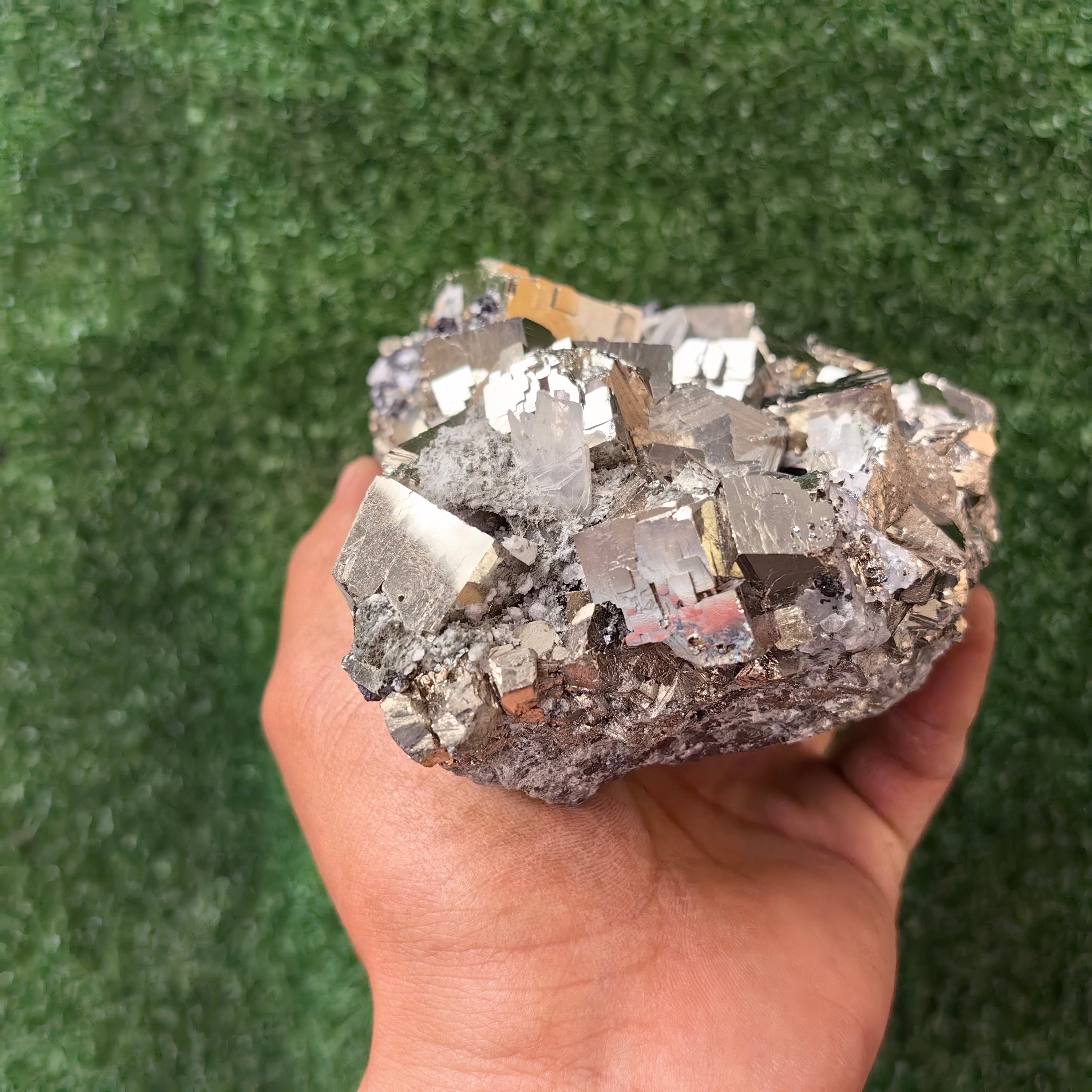 1 pc Pyrite Cubic with Sphalerite