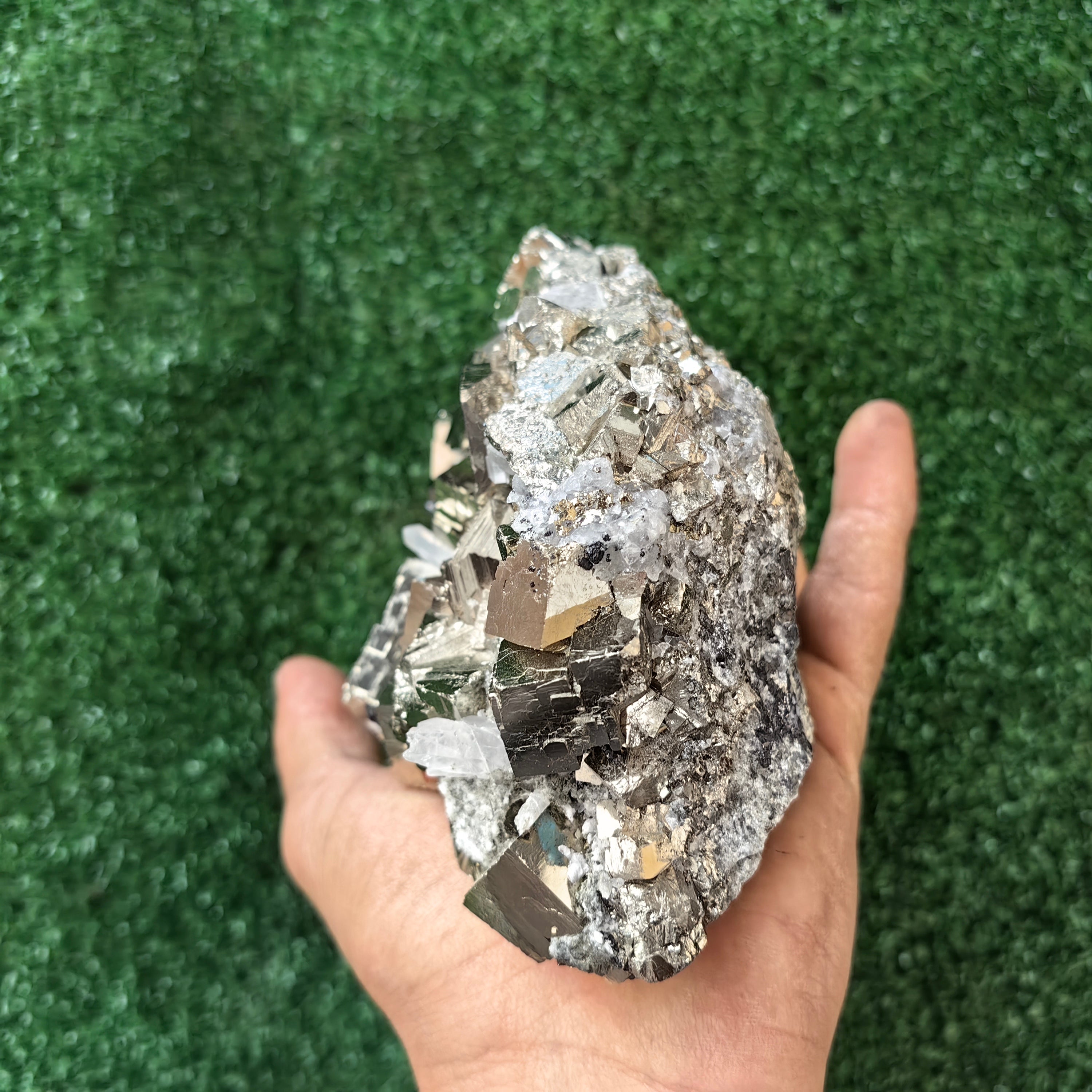 1 pc Pyrite Cubic with Sphalerite