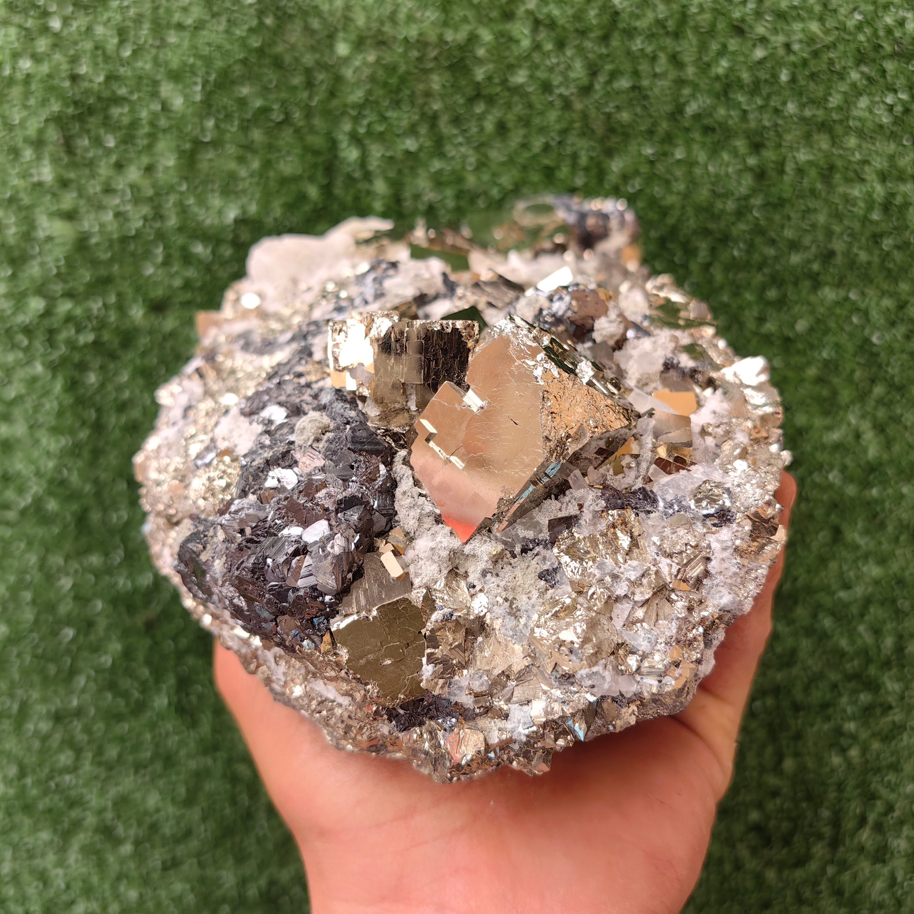 1 pc Pyrite Cubic with Sphalerite and Quartz