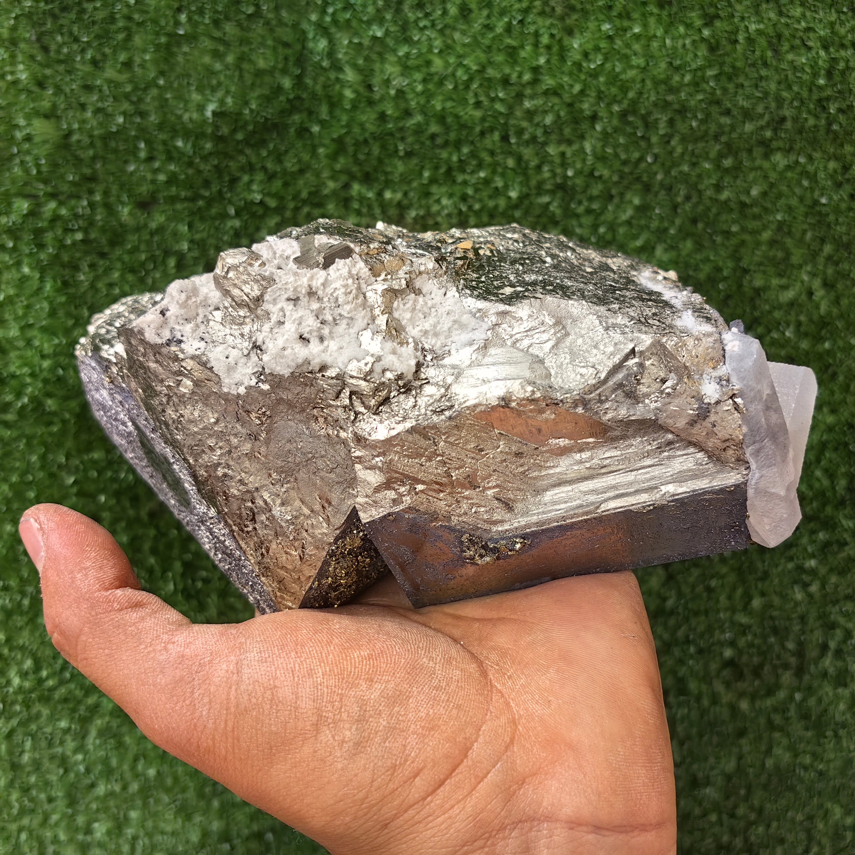 Pyrite Cubic with Chalcopyrite and Calcite