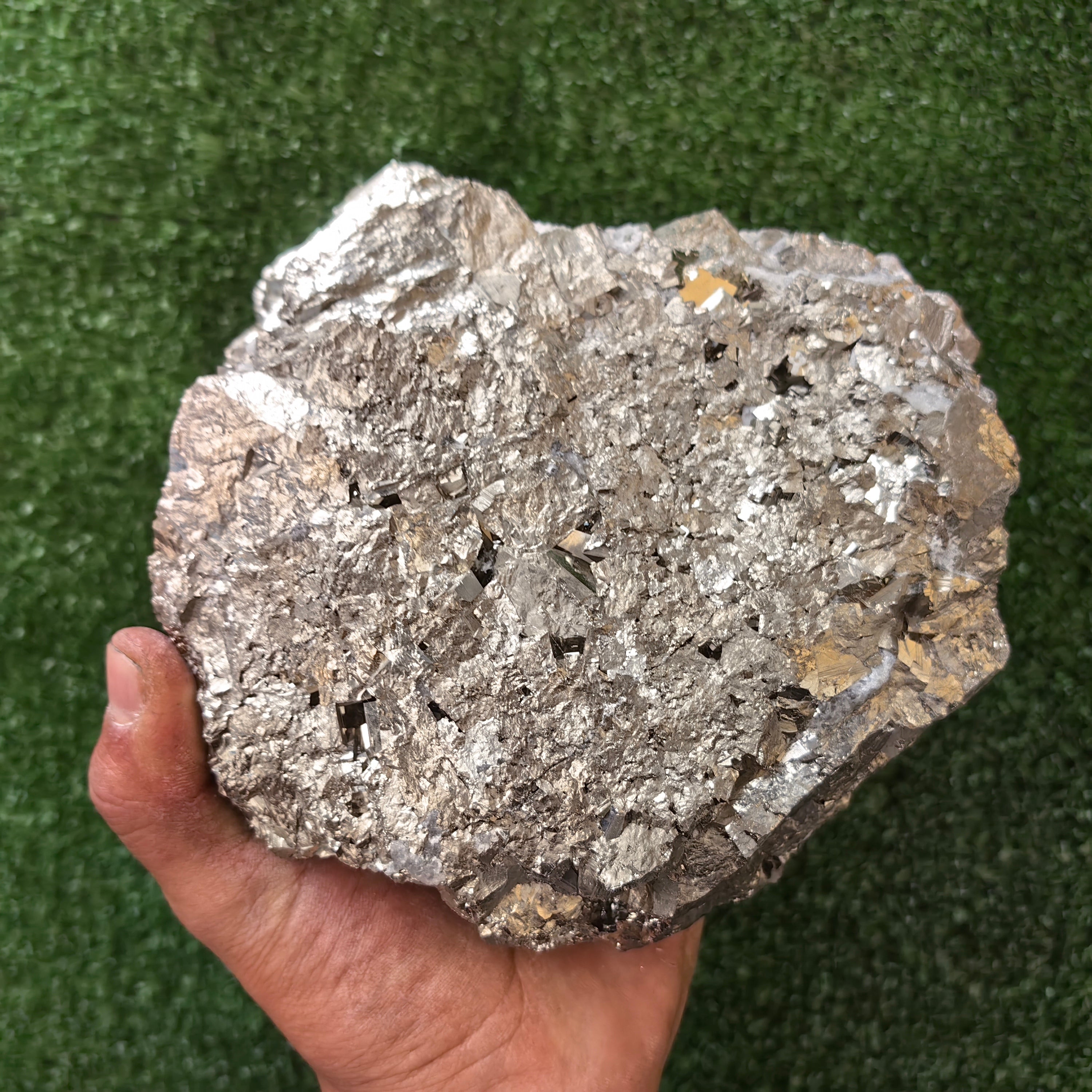 1 pc Pyrite Cubic with Quartz