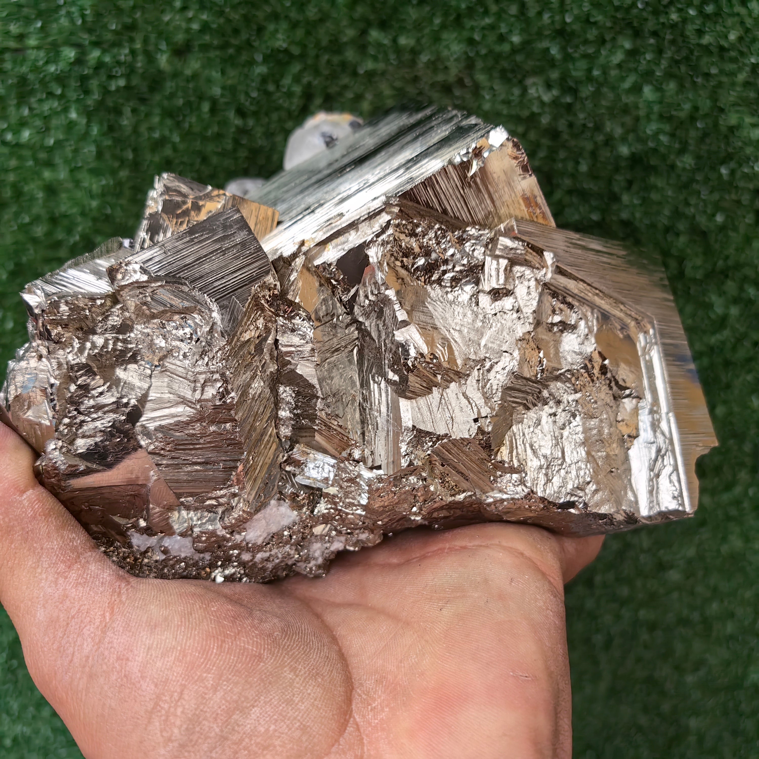 1 pc Pyrite Cubic with Calcite