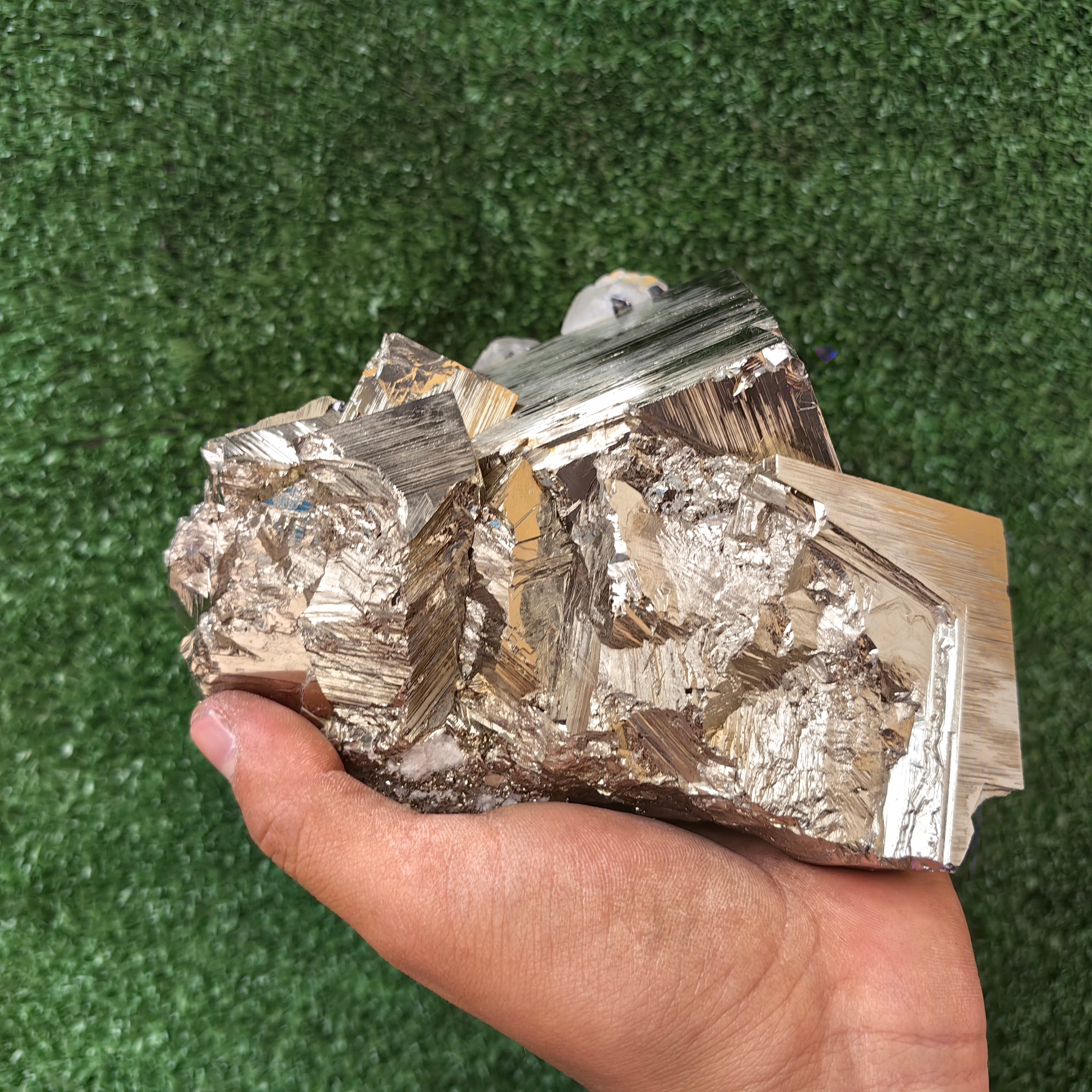 1 pc Pyrite Cubic with Calcite