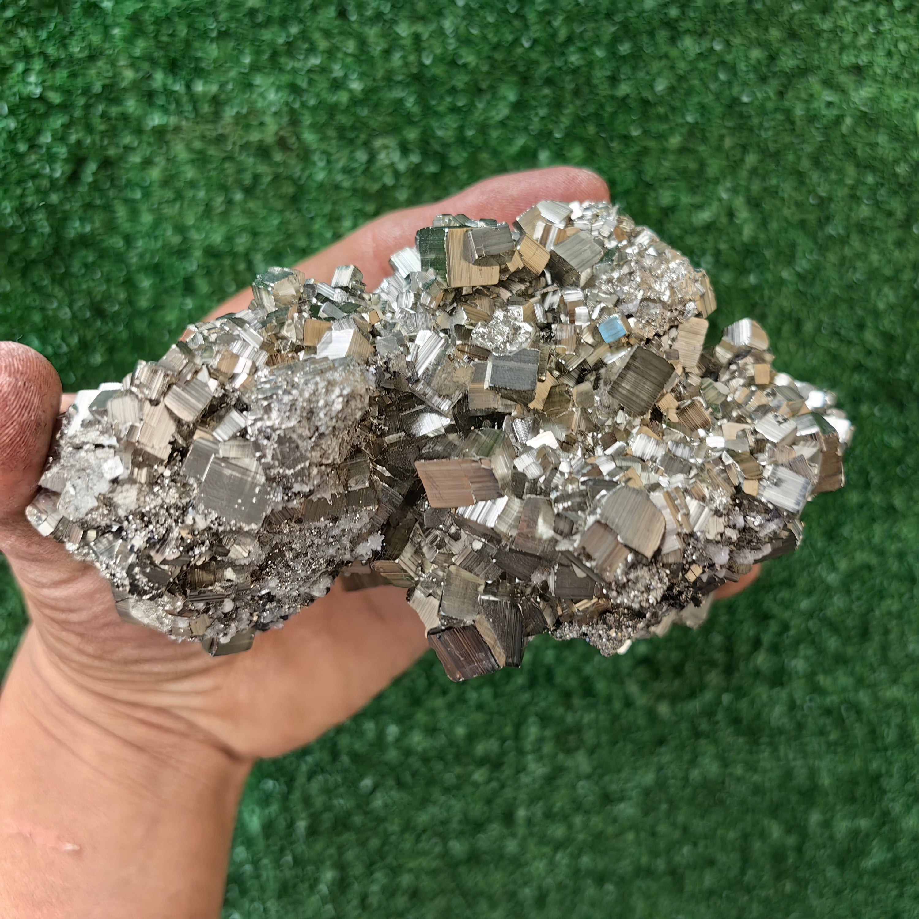 1 pc Pyrite Cubic with Quartz