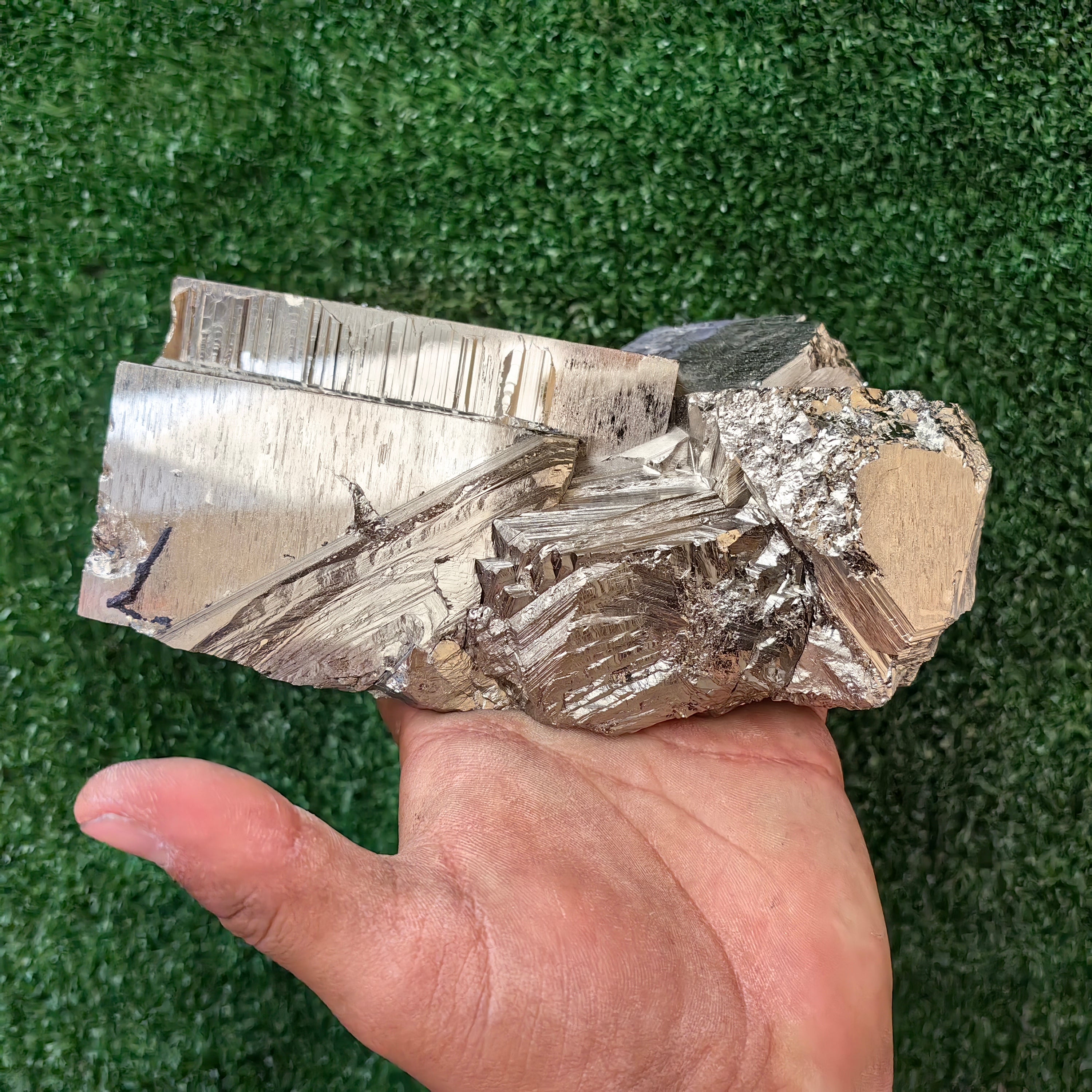 1 pc Pyrite Cubic with Sphalerite