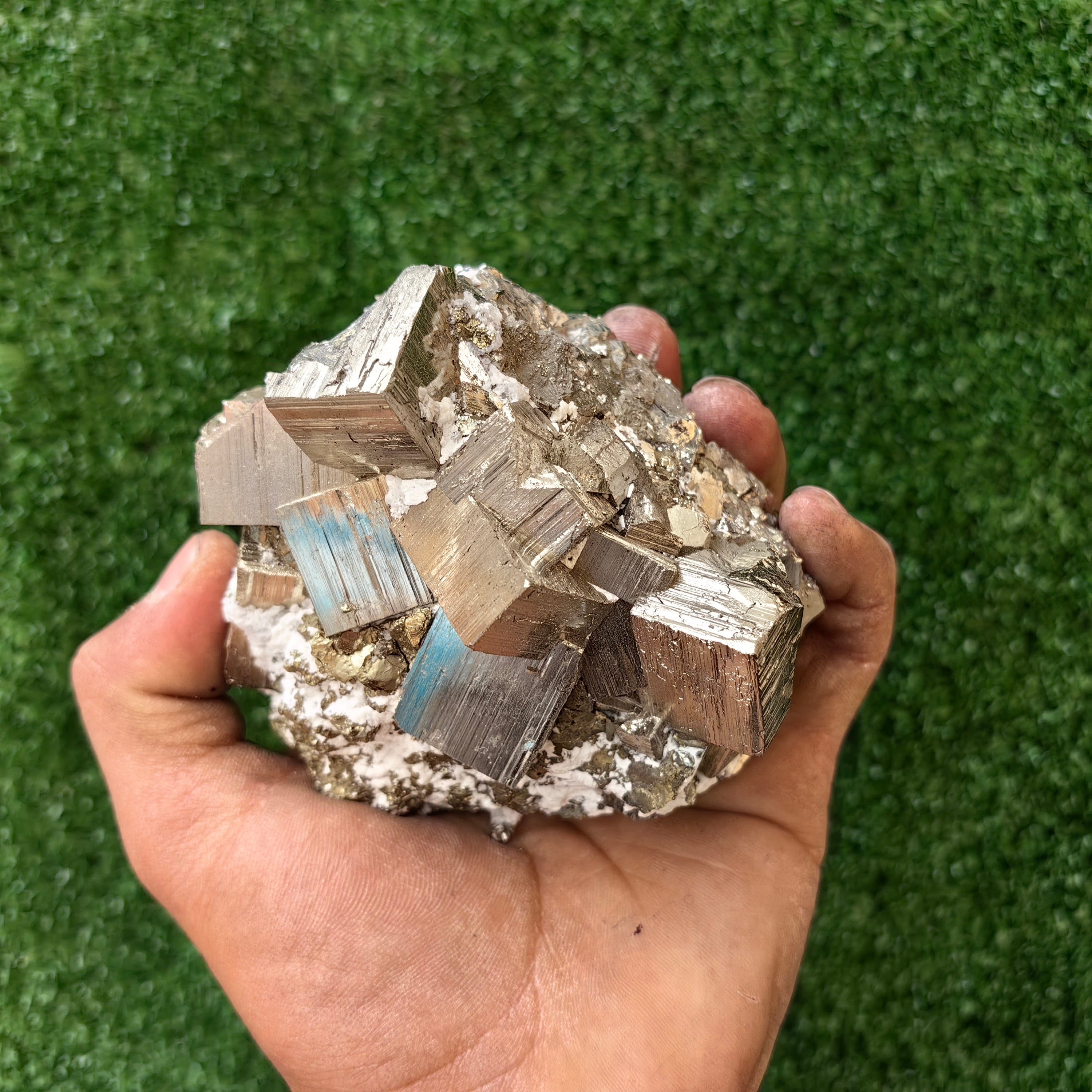 1 pc Pyrite Cubic with Chalcopyrite