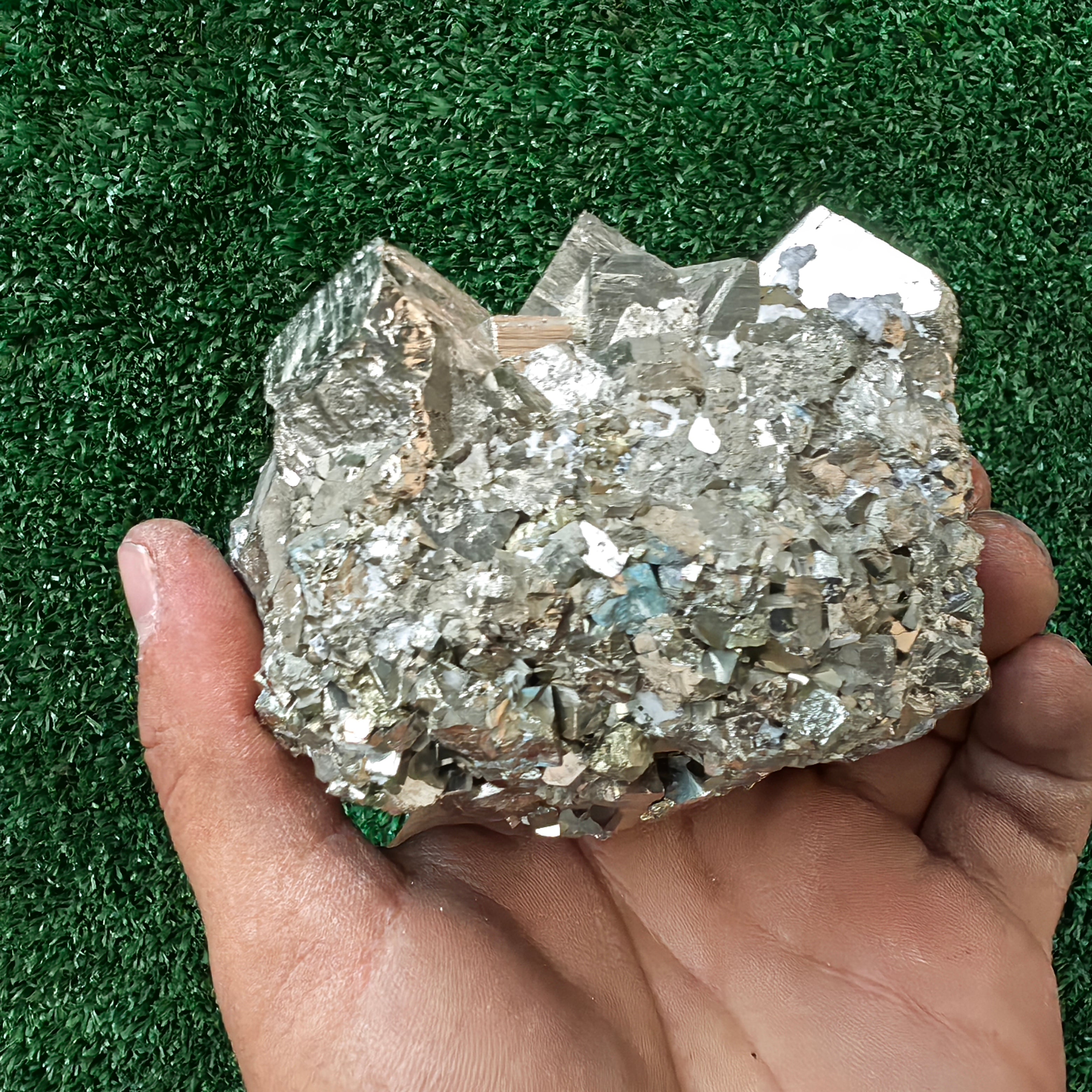 1 pc Pyrite Cubic with Chalcopyrite