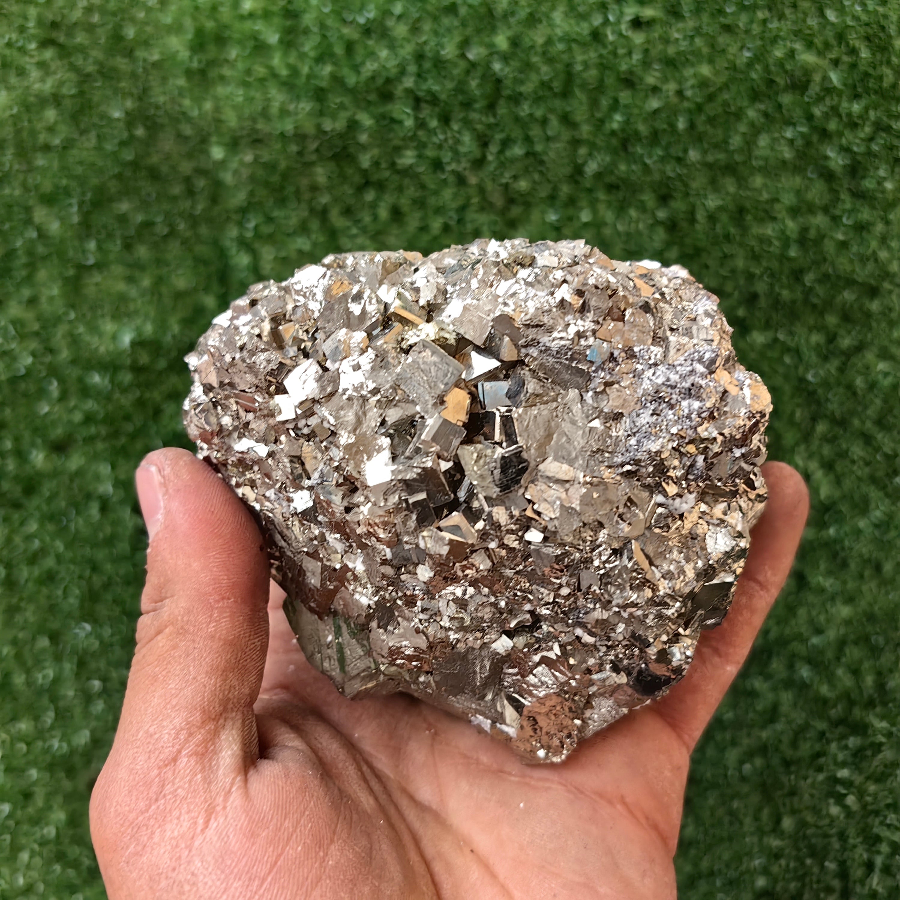 1 pc Pyrite Cubic with Chalcopyrite