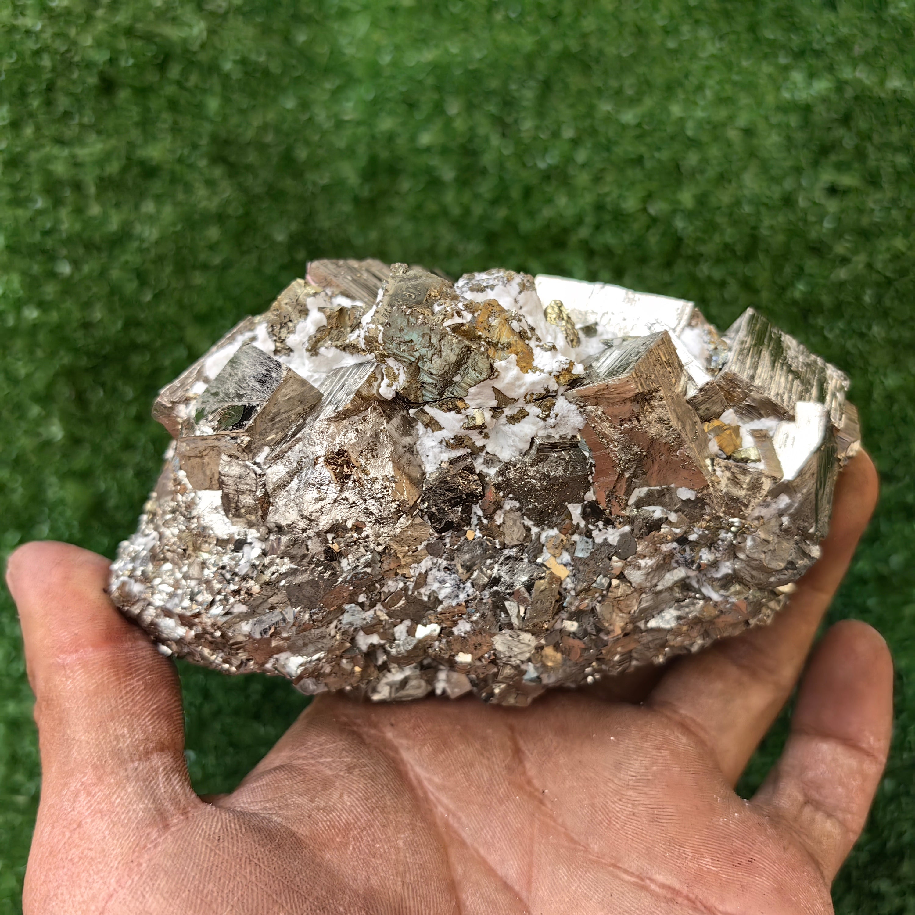 1 pc Pyrite Cubic with Chalcopyrite