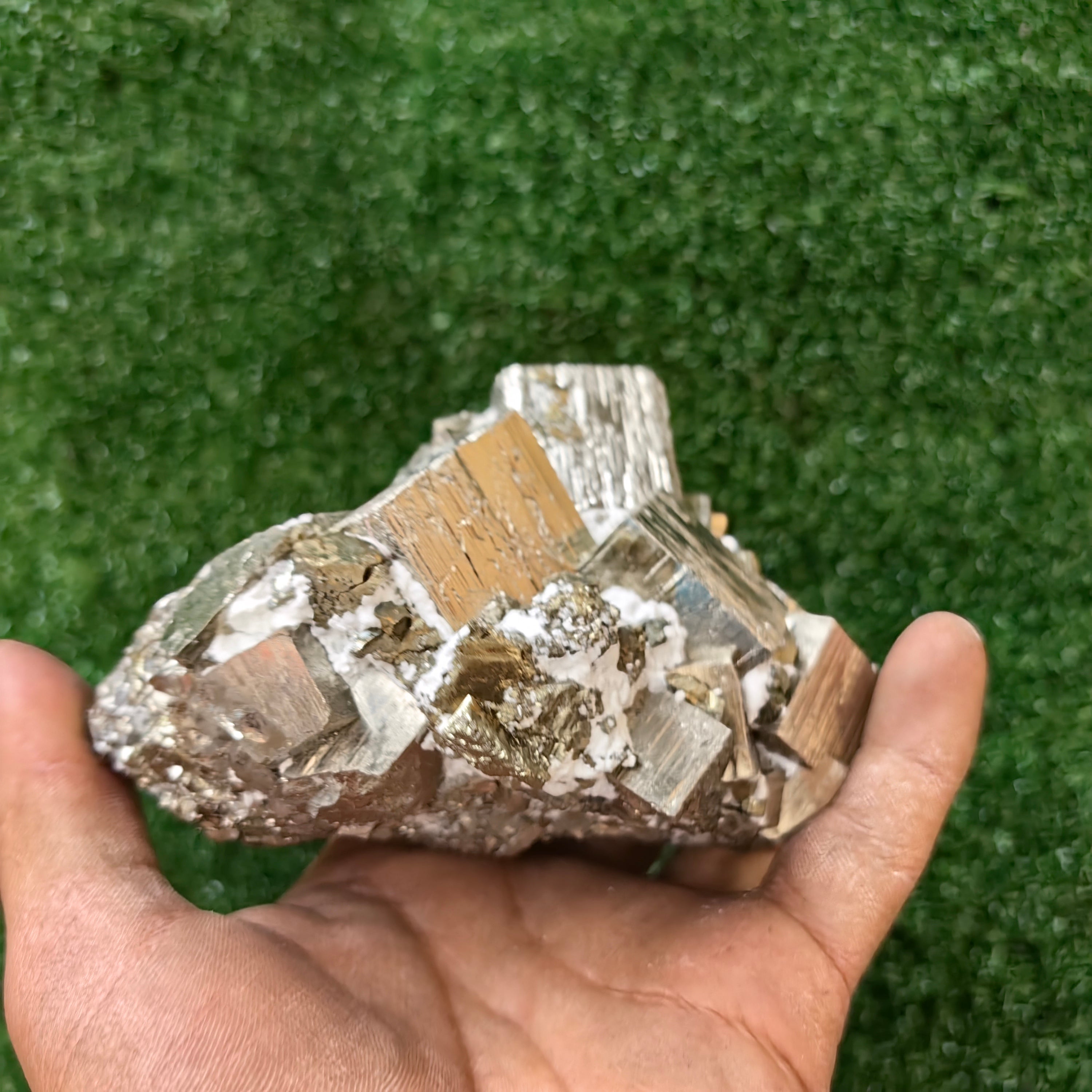 1 pc Pyrite Cubic with Chalcopyrite