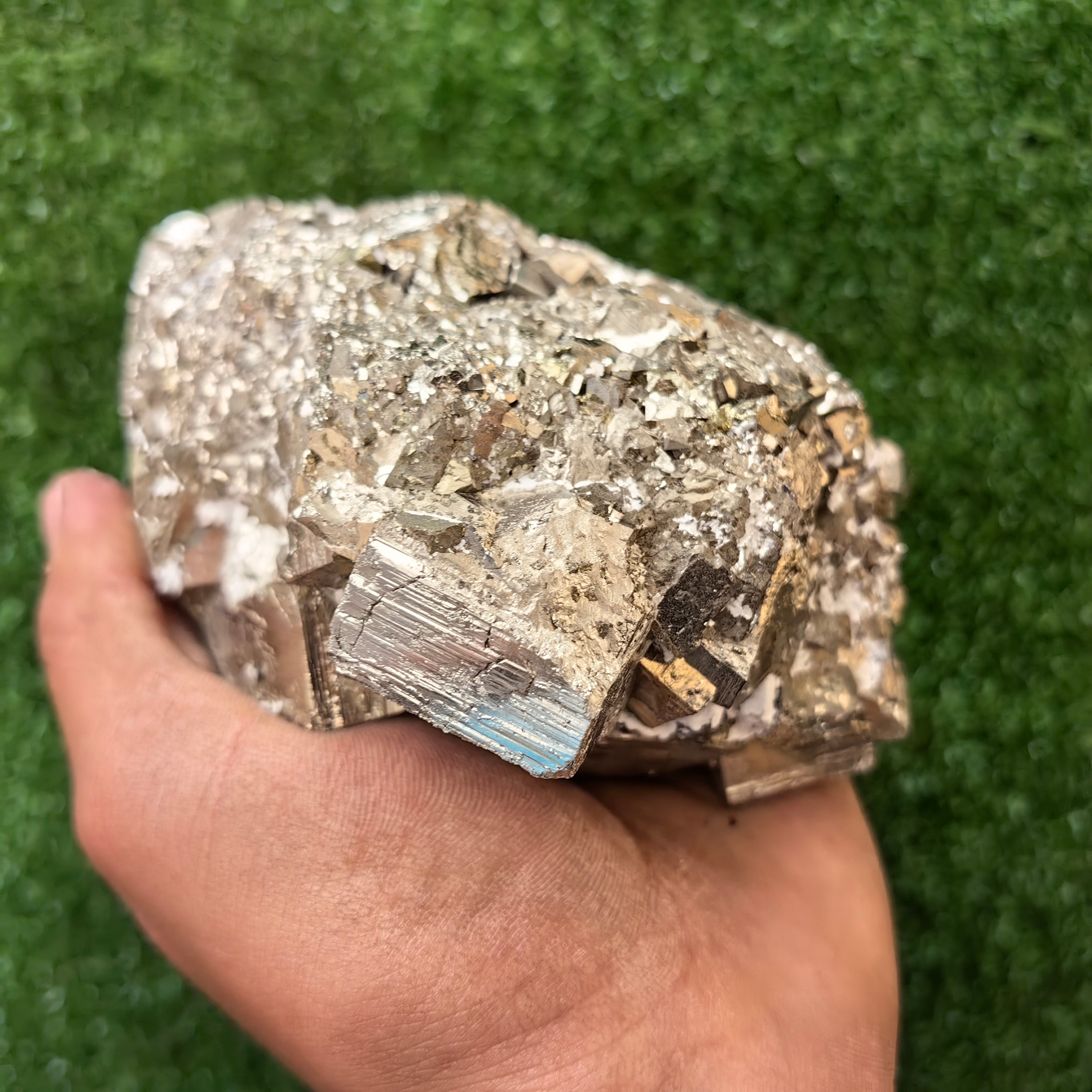 1 pc Pyrite Cubic with Chalcopyrite