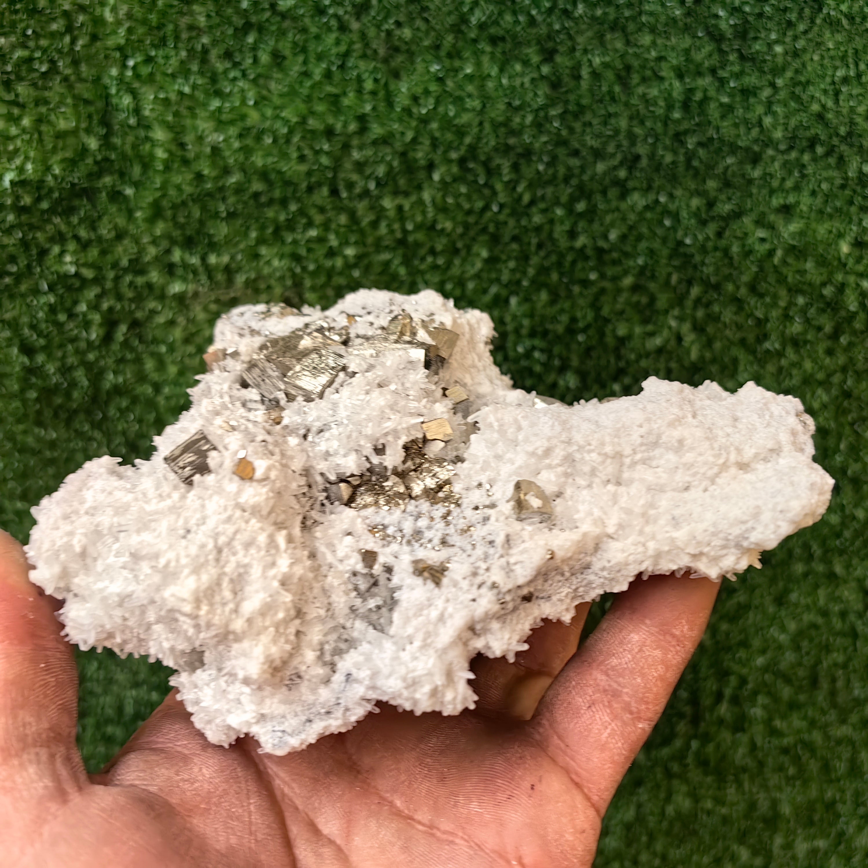 1 pc Pyrite Cubic with Quartz