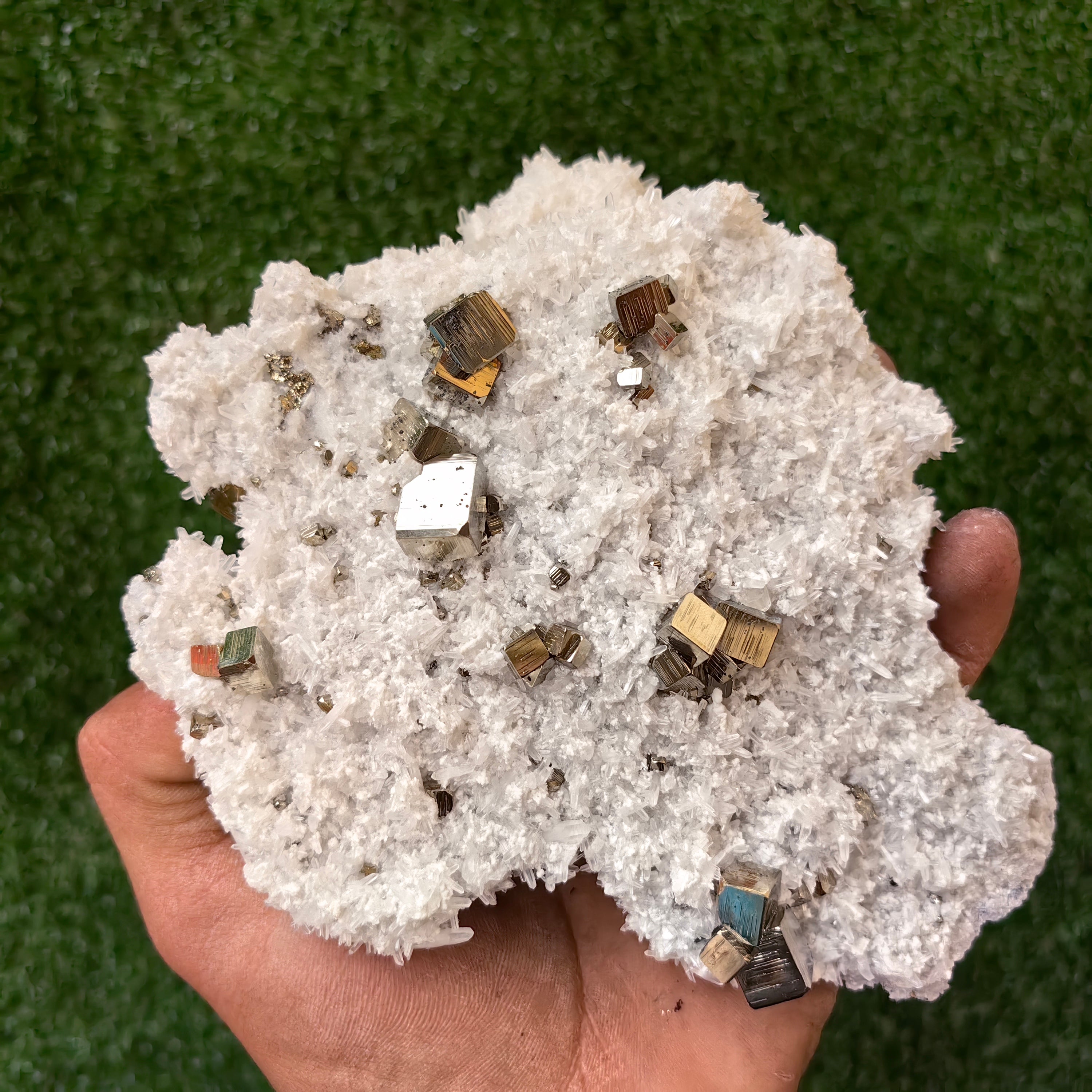 1 pc Pyrite Cubic with Quartz