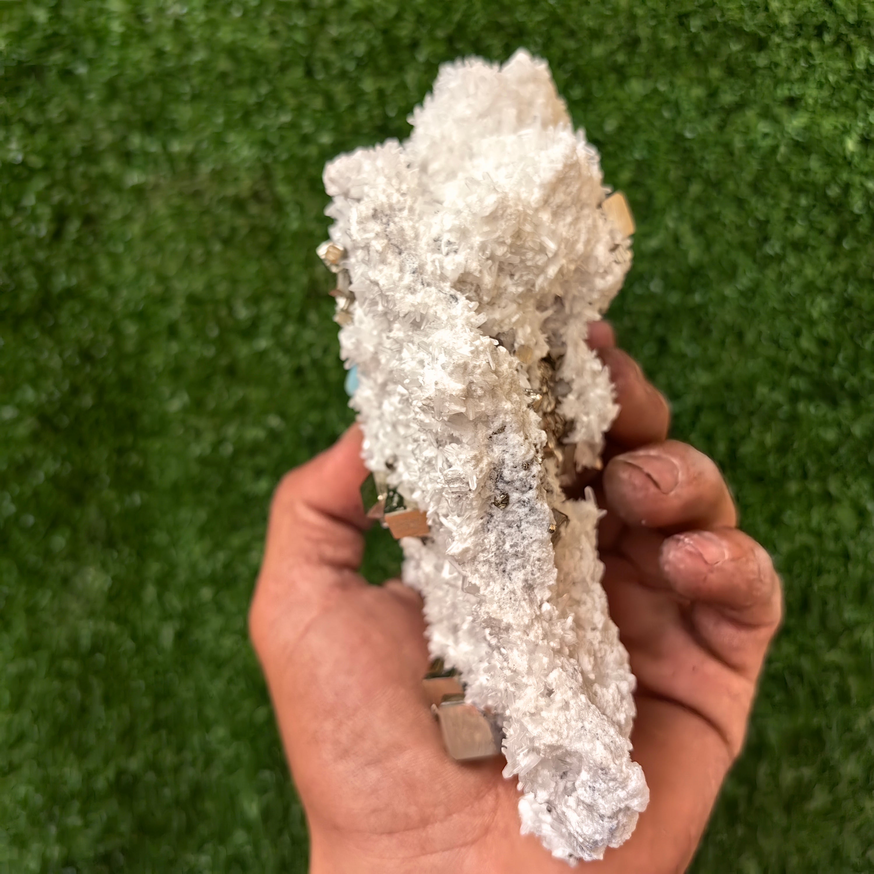 1 pc Pyrite Cubic with Quartz